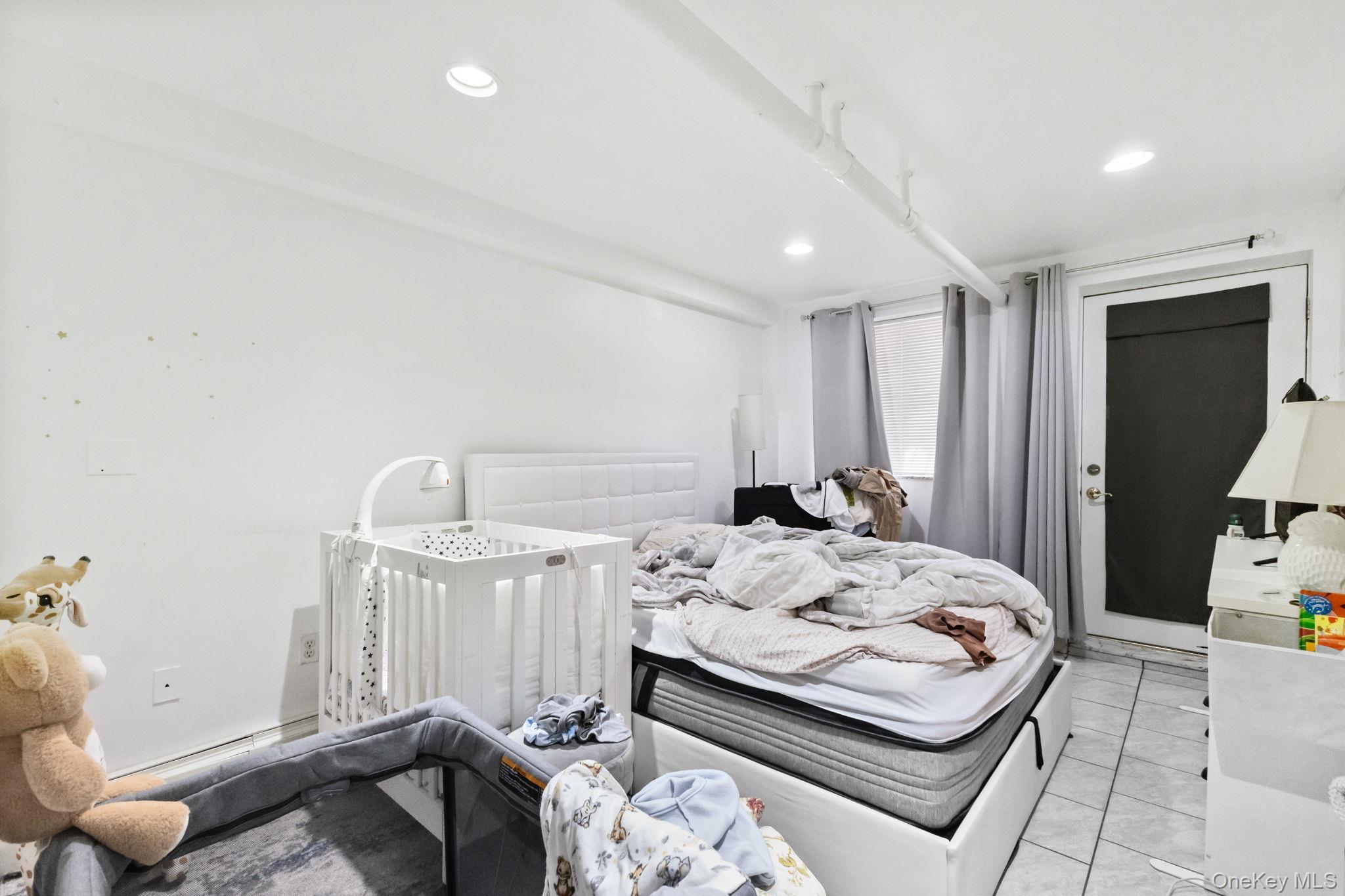 Single Family Rhinelander  Bronx, NY 10462, MLS-935652-15