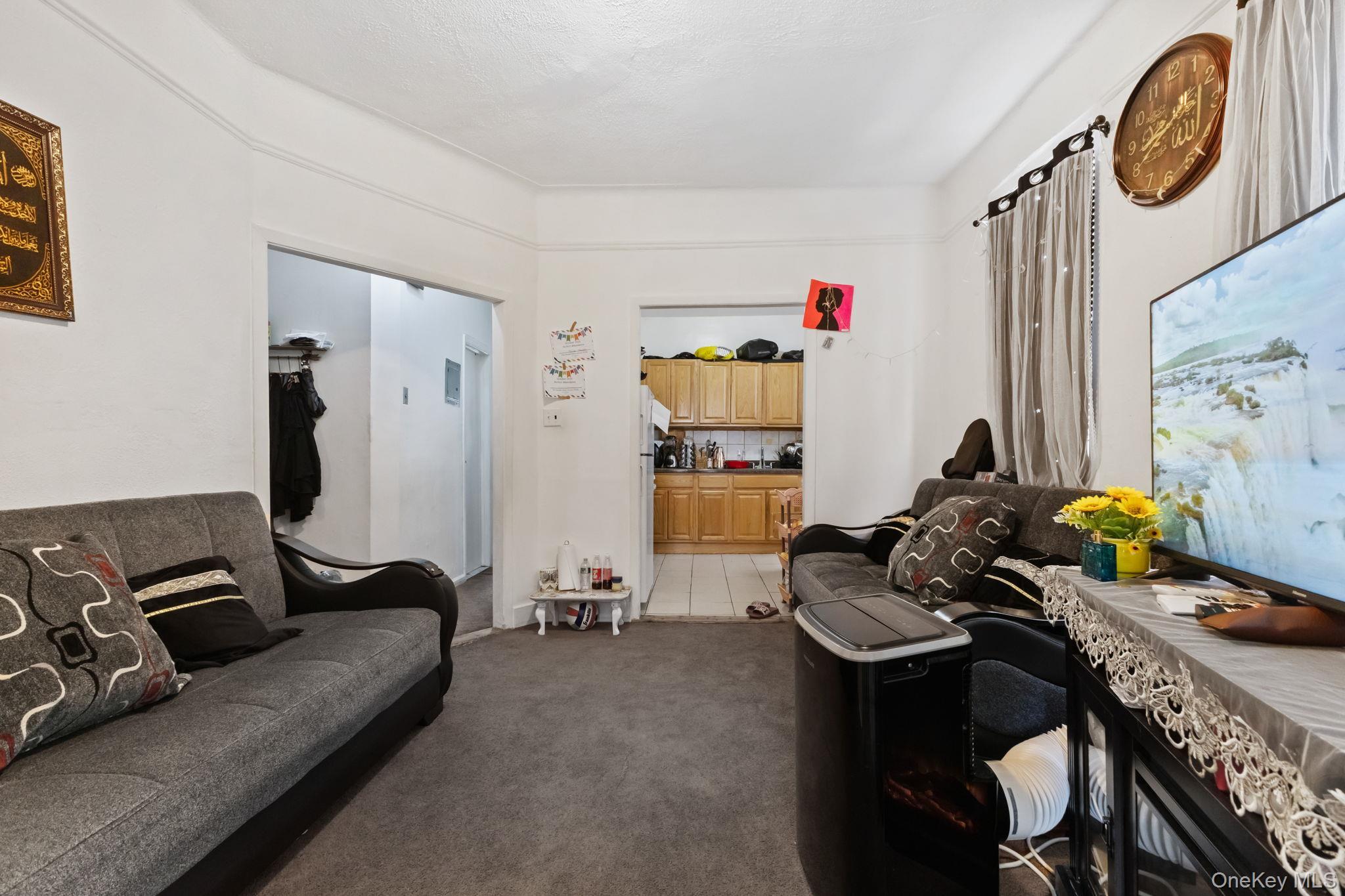 Single Family Rhinelander  Bronx, NY 10462, MLS-935652-20