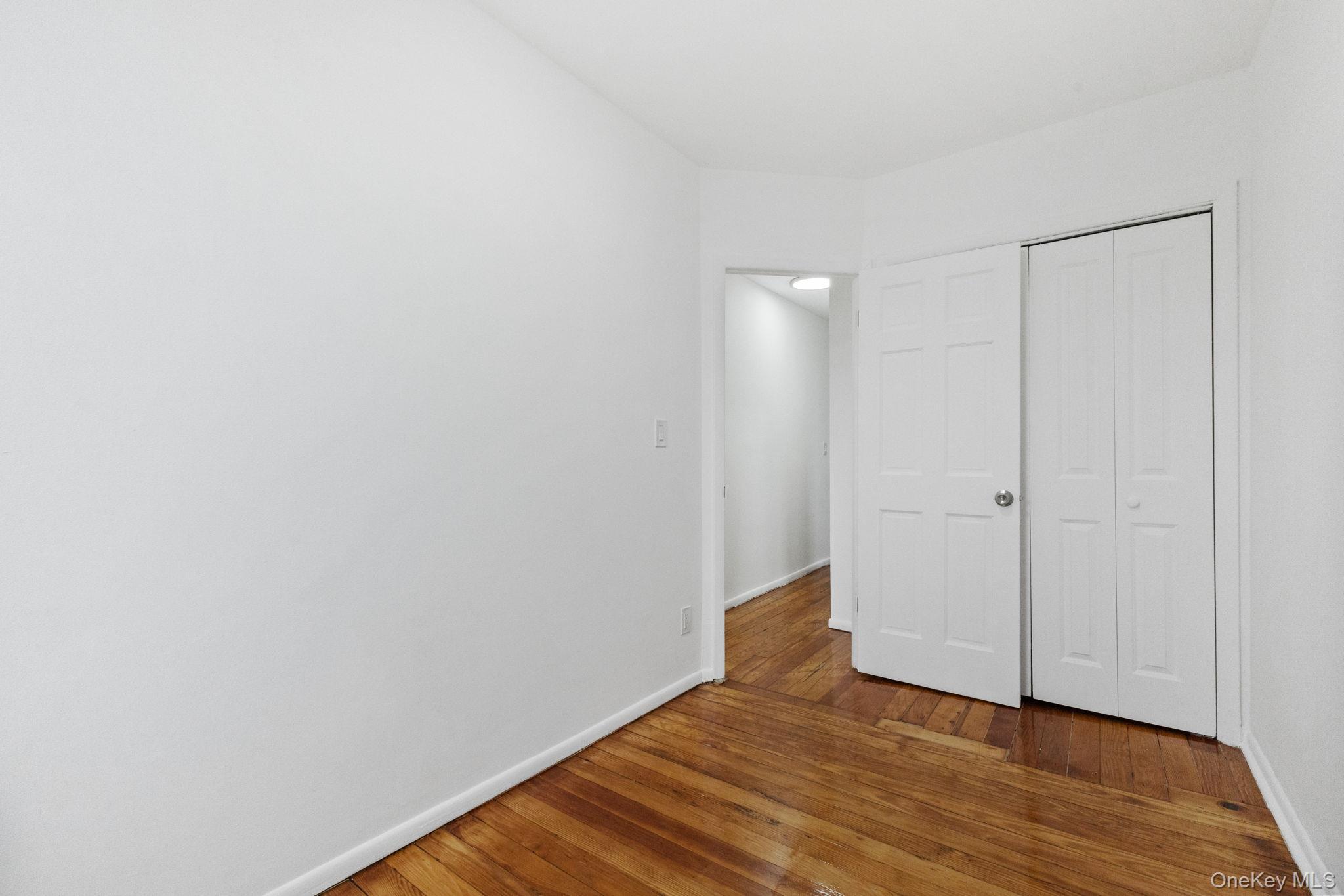 Single Family Rhinelander  Bronx, NY 10462, MLS-935652-39