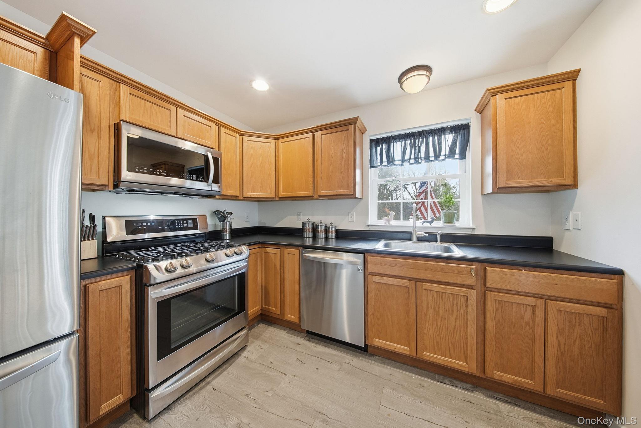 Single Family Hoeppner  Sullivan County, NY 12790, MLS-935713-16