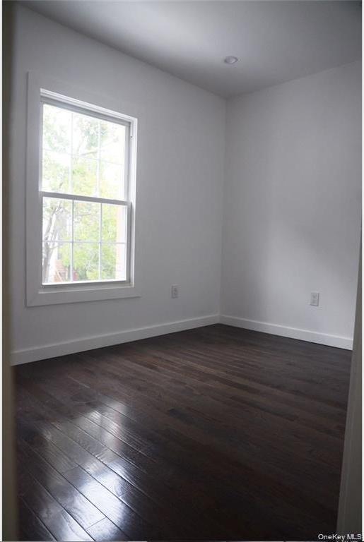 Single Family E 235th Street Bronx, NY 10470, MLS-935718-15