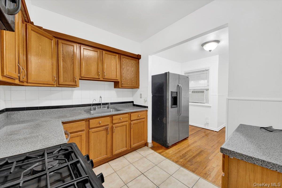 Single Family Buttrick  Bronx, NY 10465, MLS-935723-4