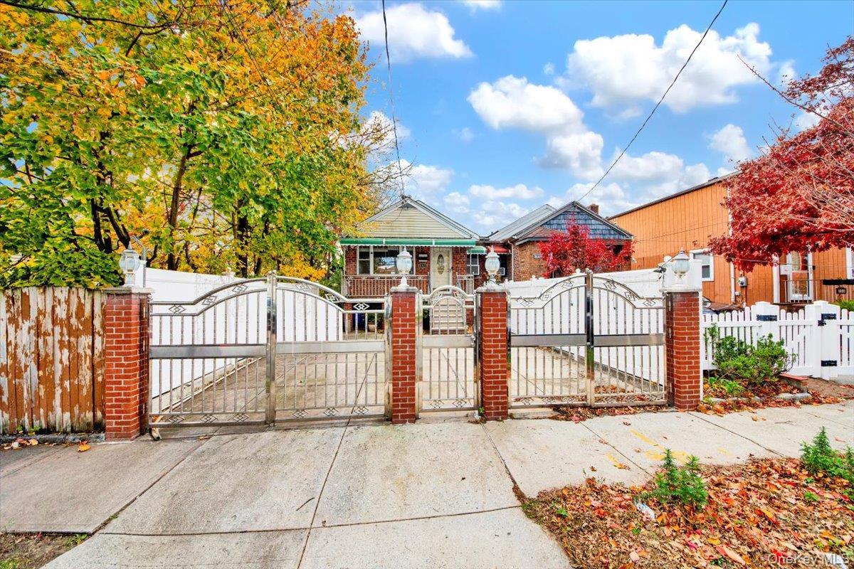 Single Family Buttrick  Bronx, NY 10465, MLS-935723-8