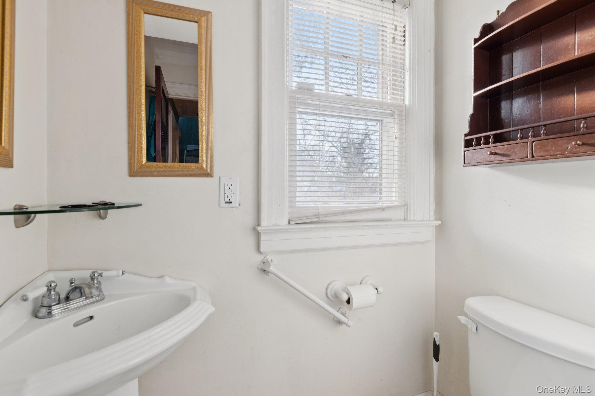 Single Family Elm  Suffolk County, NY 11951, MLS-935758-8