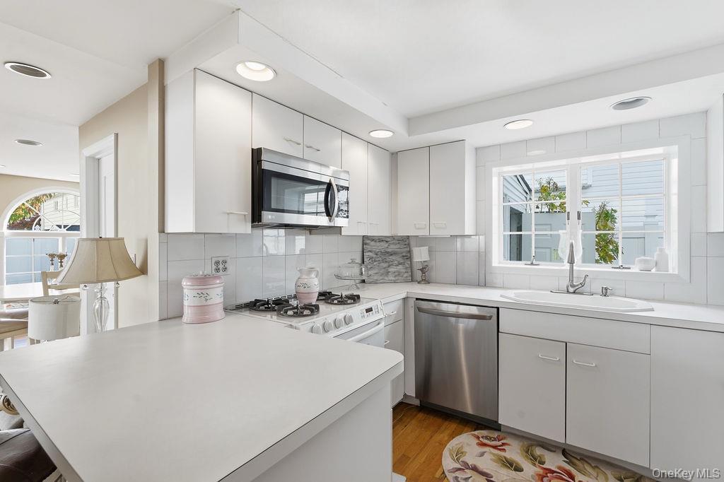 Single Family 84th  Queens, NY 11414, MLS-935783-10