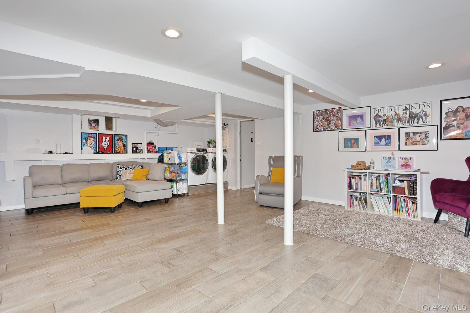 Single Family Augur Rockland County, NY 10901, MLS-935786-20