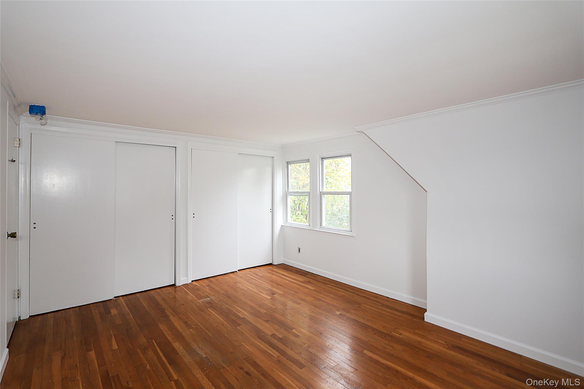 Single Family East Nassau County, NY 11542, MLS-935788-24