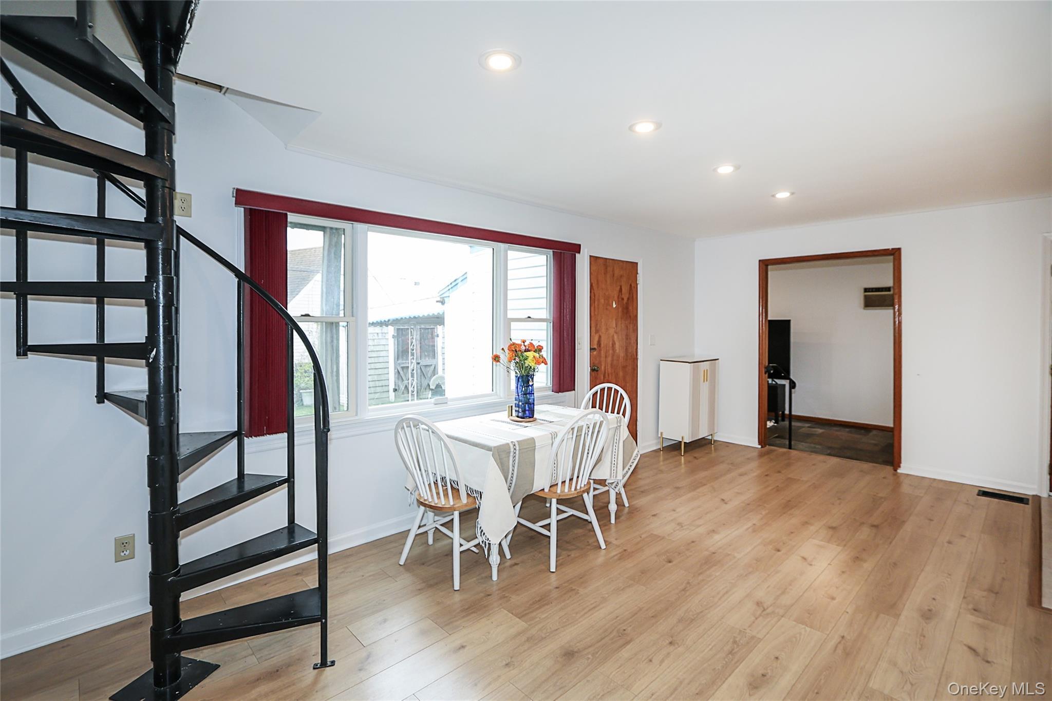 Single Family East Nassau County, NY 11542, MLS-935788-6