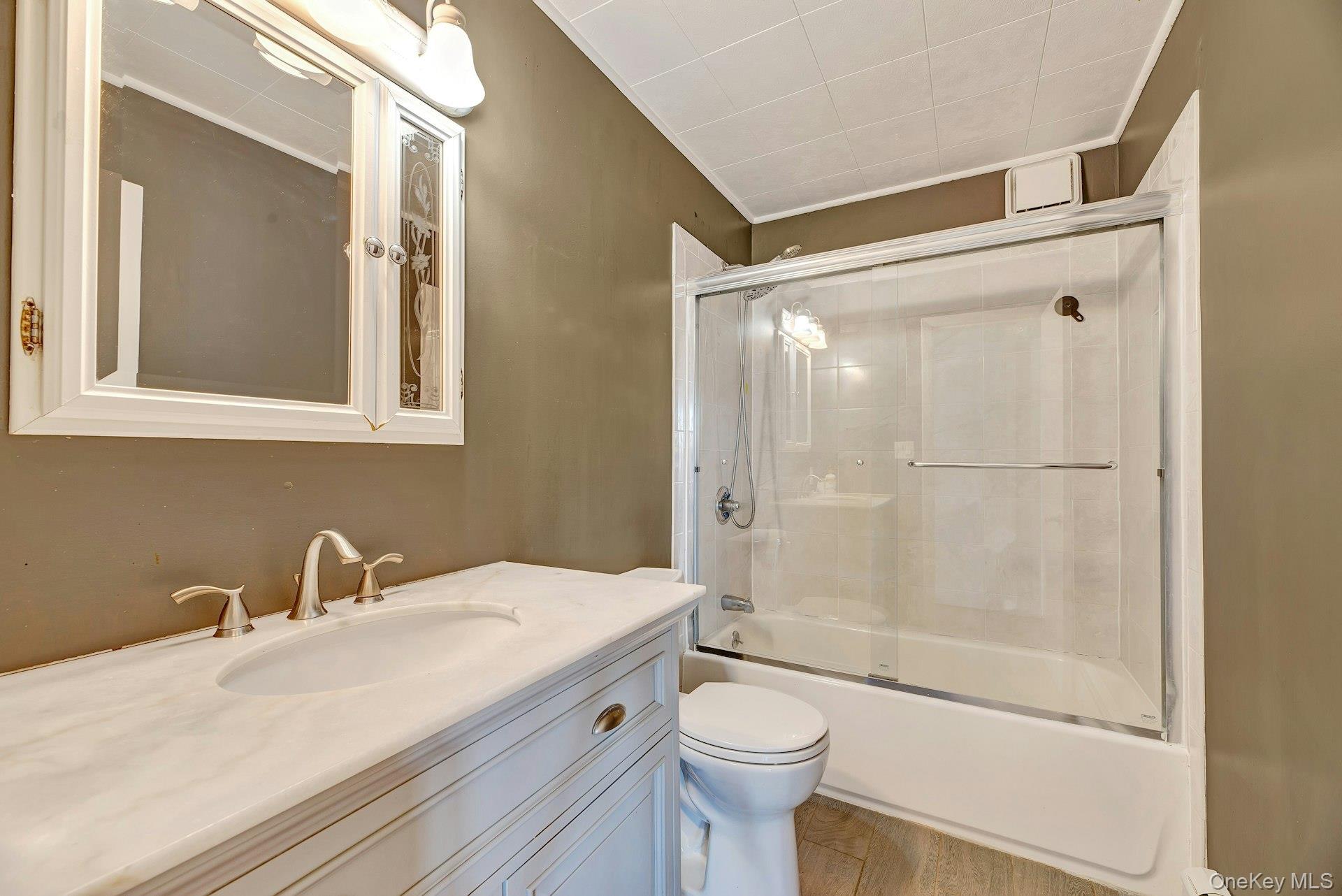 Single Family Hazel Suffolk County, NY 11778, MLS-935792-19