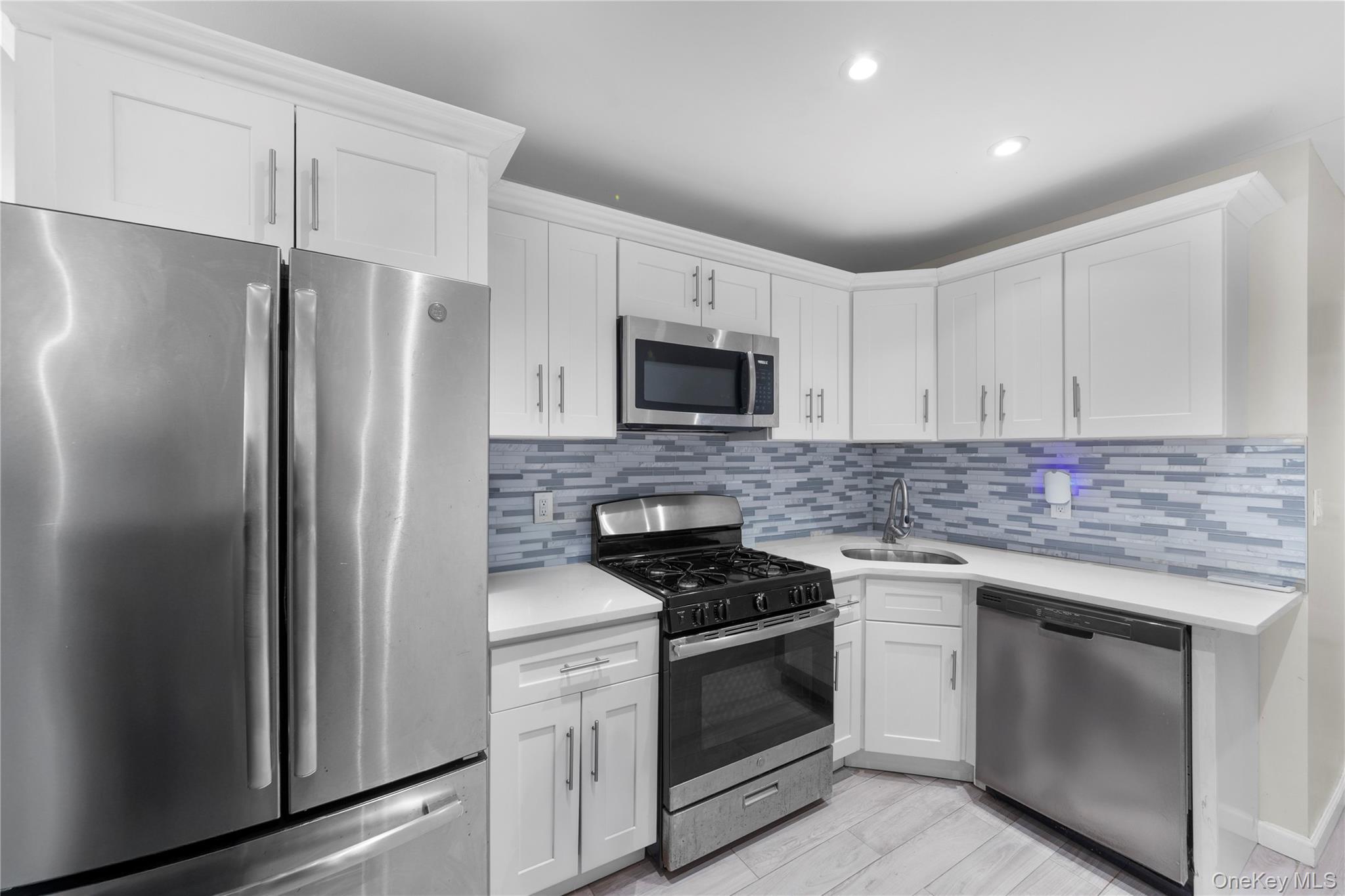 Single Family 93rd  Brooklyn, NY 11212, MLS-935795-3