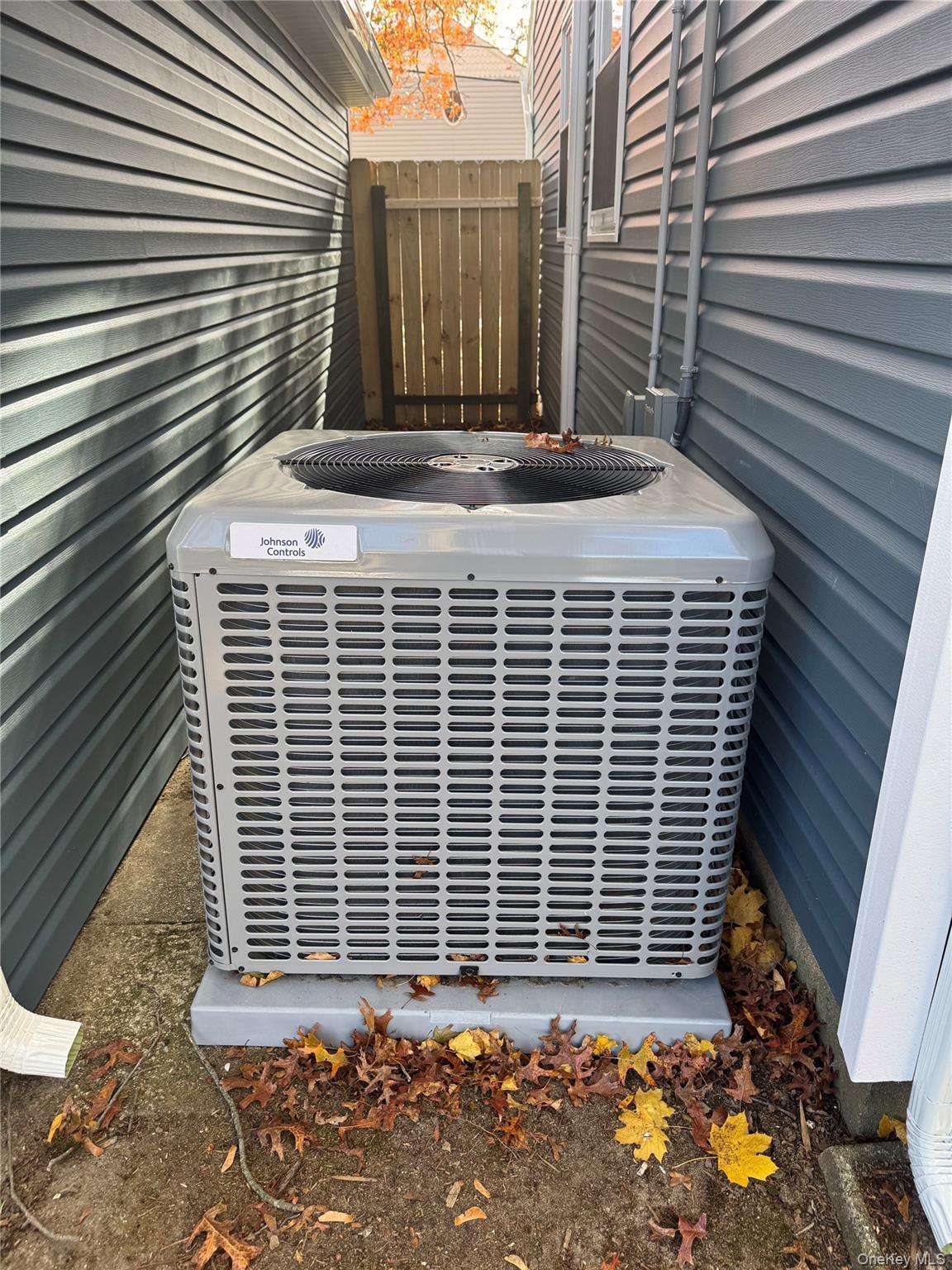 Single Family Grace Suffolk County, NY 11741, MLS-935796-17