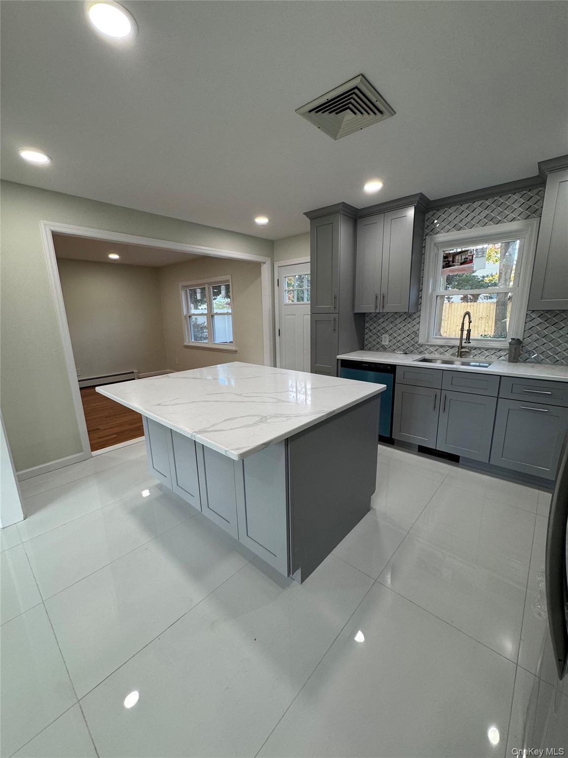 Single Family Grace Suffolk County, NY 11741, MLS-935796-3