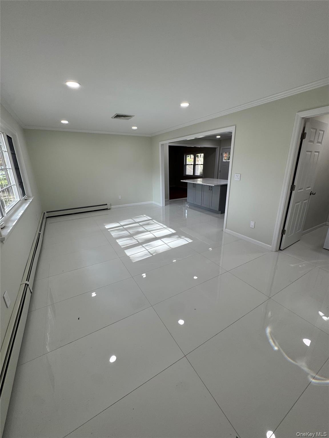 Single Family Grace Suffolk County, NY 11741, MLS-935796-4