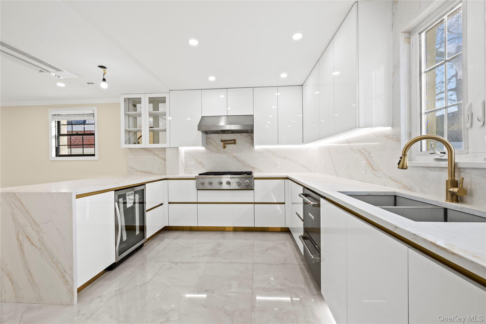 Single Family 174th  Queens, NY 11366, MLS-935815-10