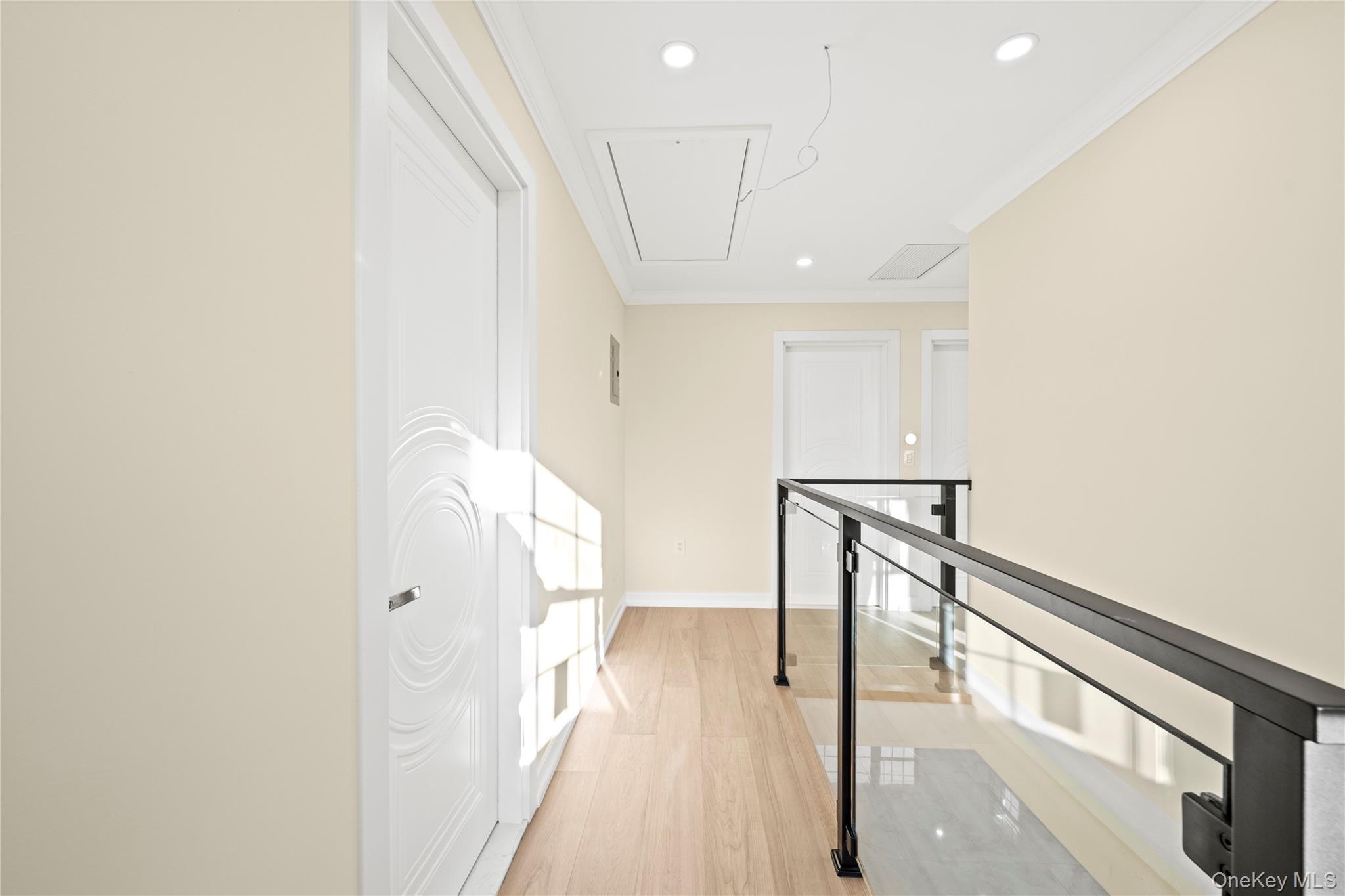 Single Family 174th  Queens, NY 11366, MLS-935815-21