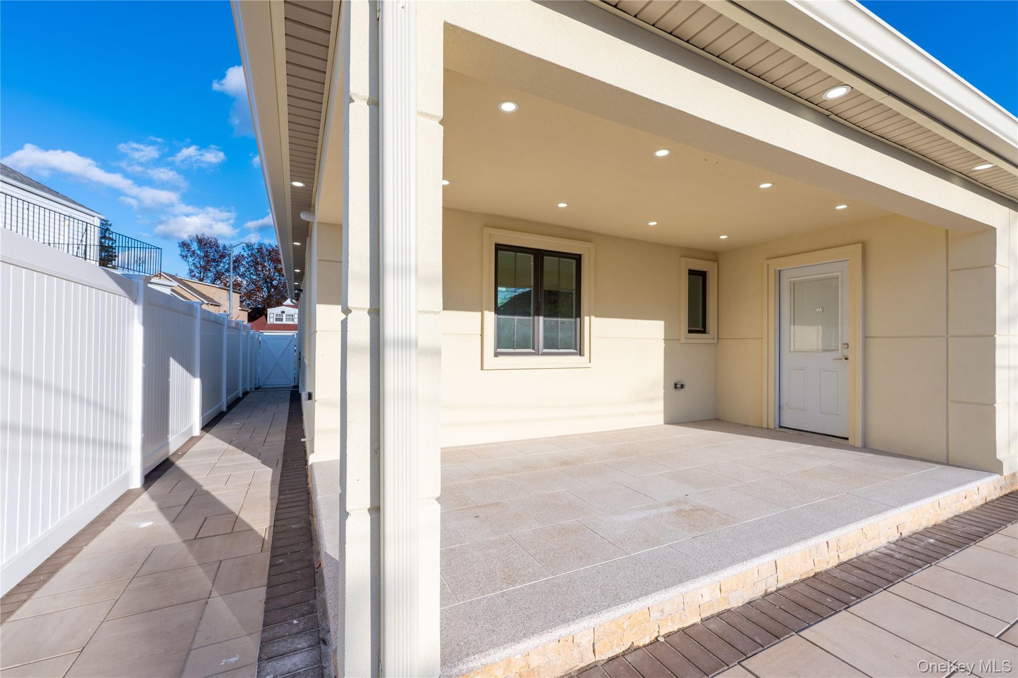 Single Family 174th  Queens, NY 11366, MLS-935815-39