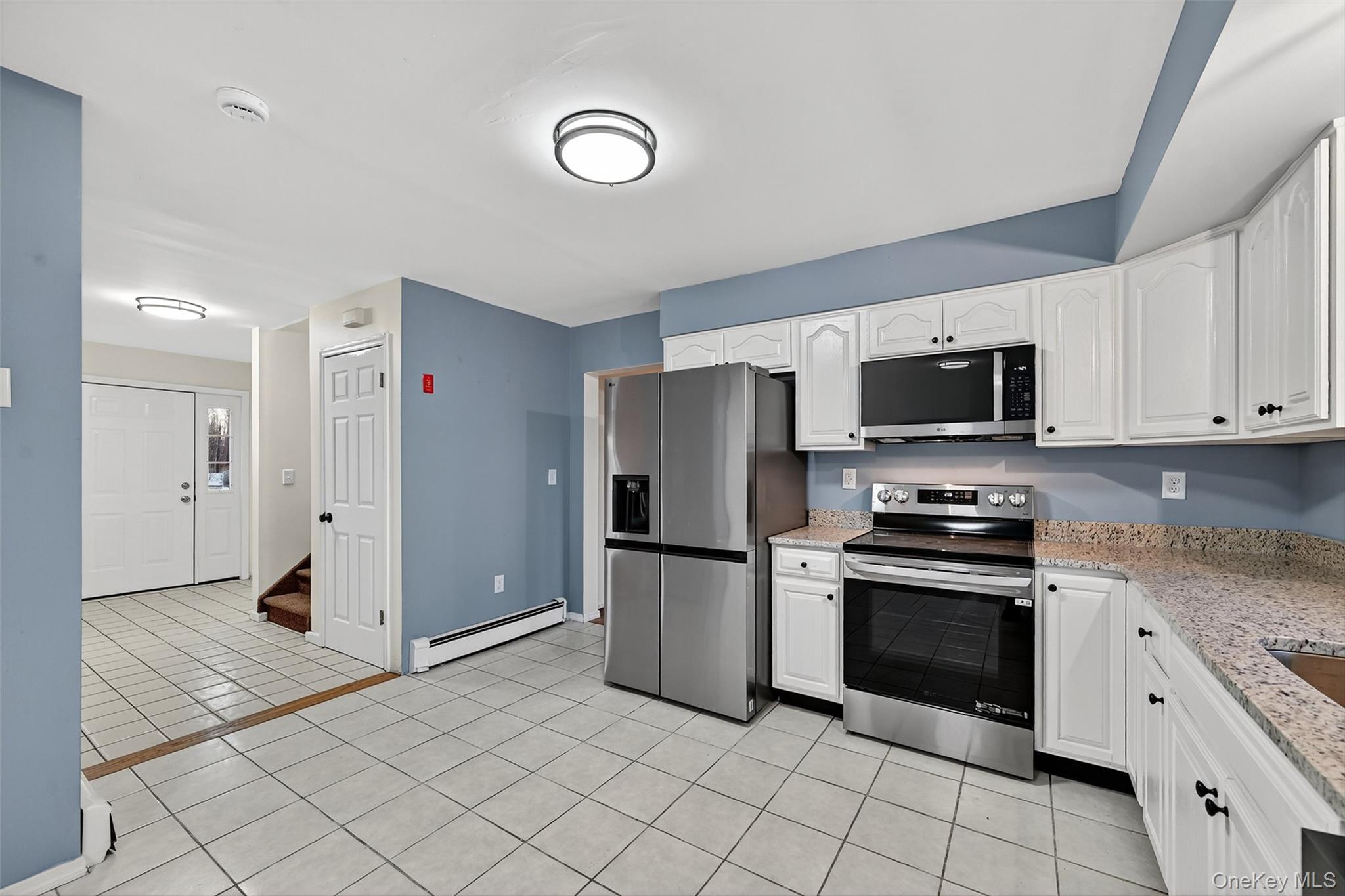 Single Family Country Meadows  Ulster County, NY 12561, MLS-935819-10