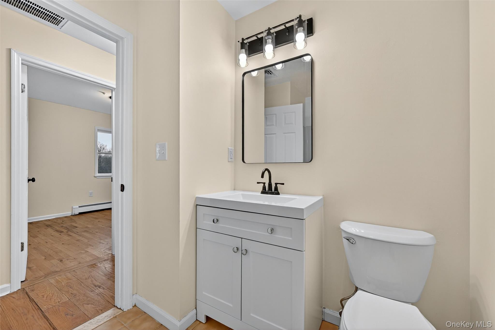 Single Family Country Meadows  Ulster County, NY 12561, MLS-935819-17