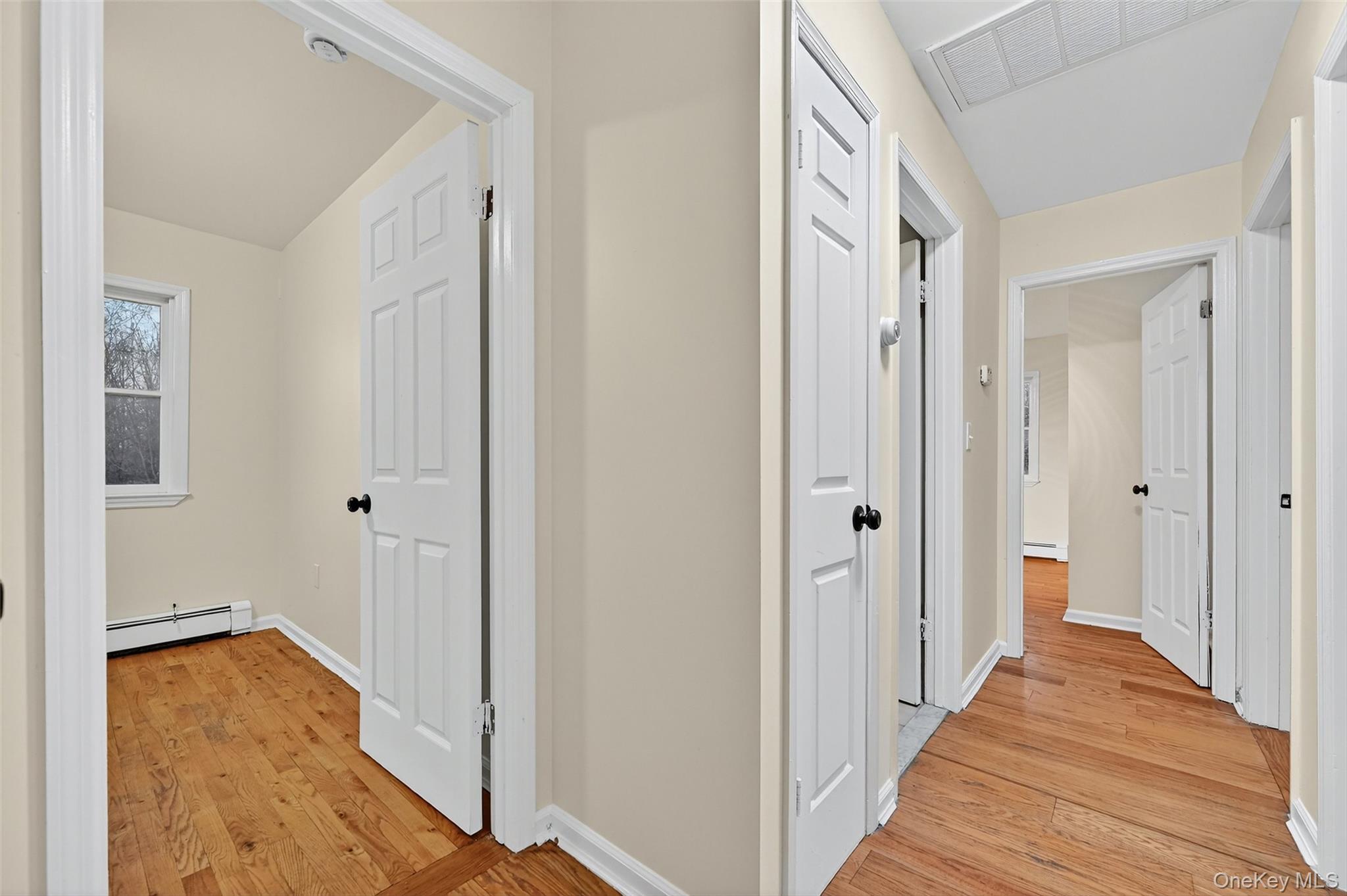 Single Family Country Meadows  Ulster County, NY 12561, MLS-935819-18