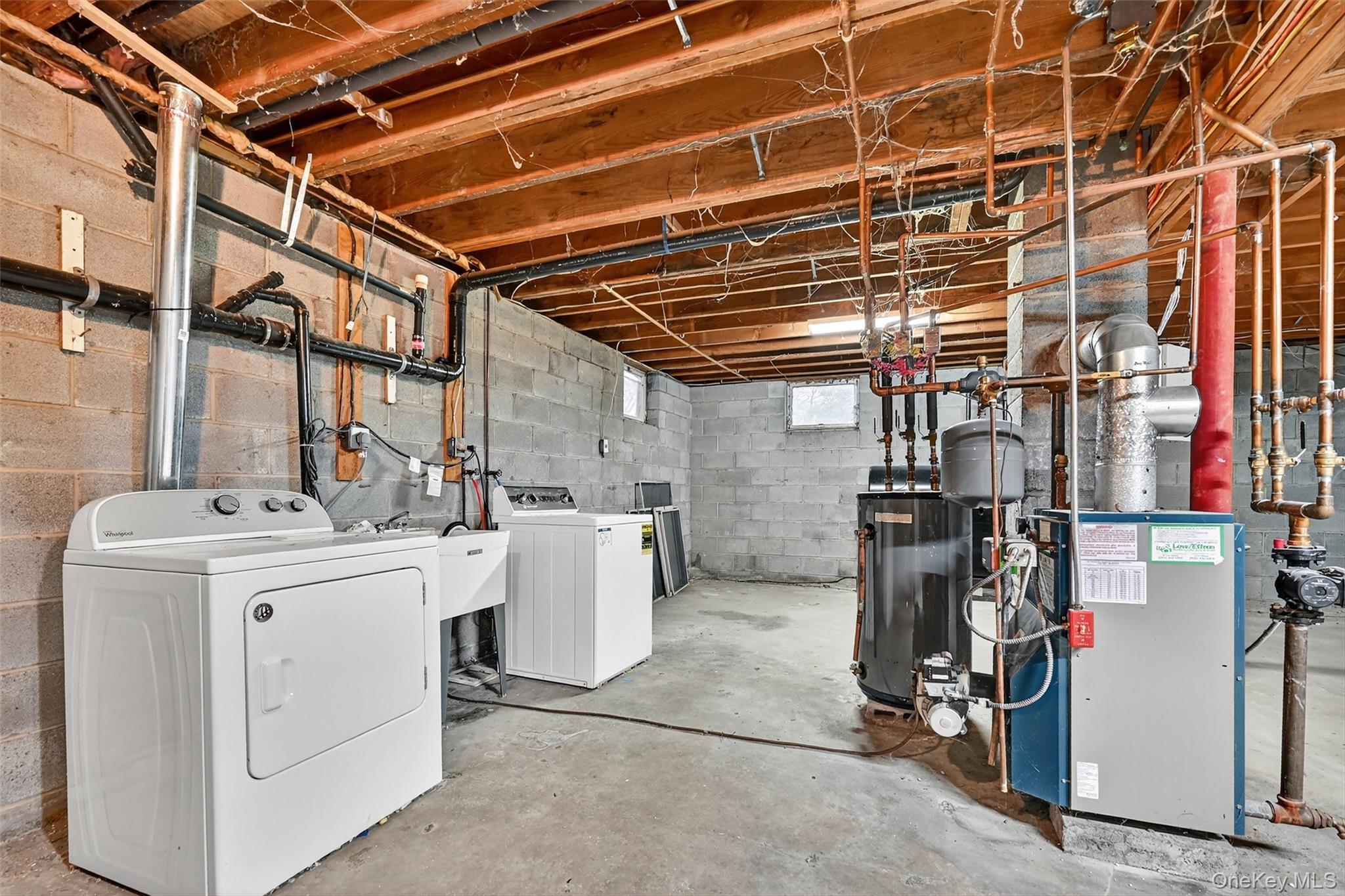 Single Family Country Meadows  Ulster County, NY 12561, MLS-935819-24