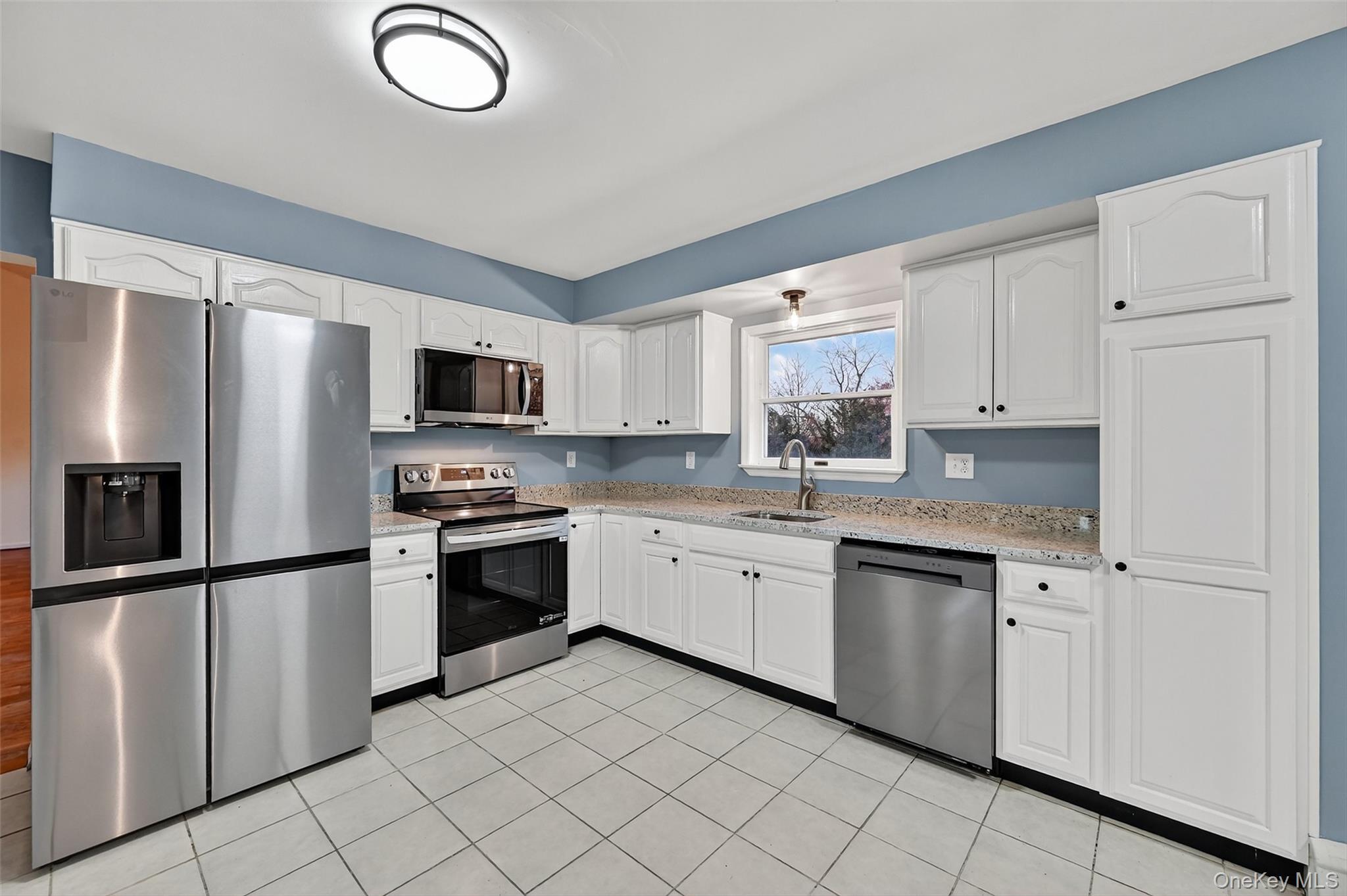 Single Family Country Meadows  Ulster County, NY 12561, MLS-935819-9