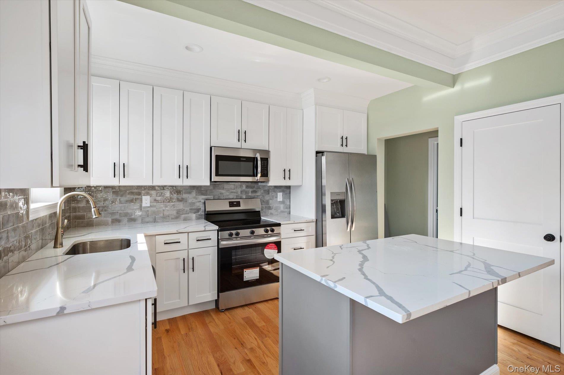 Single Family Williams Suffolk County, NY 11701, MLS-935826-12