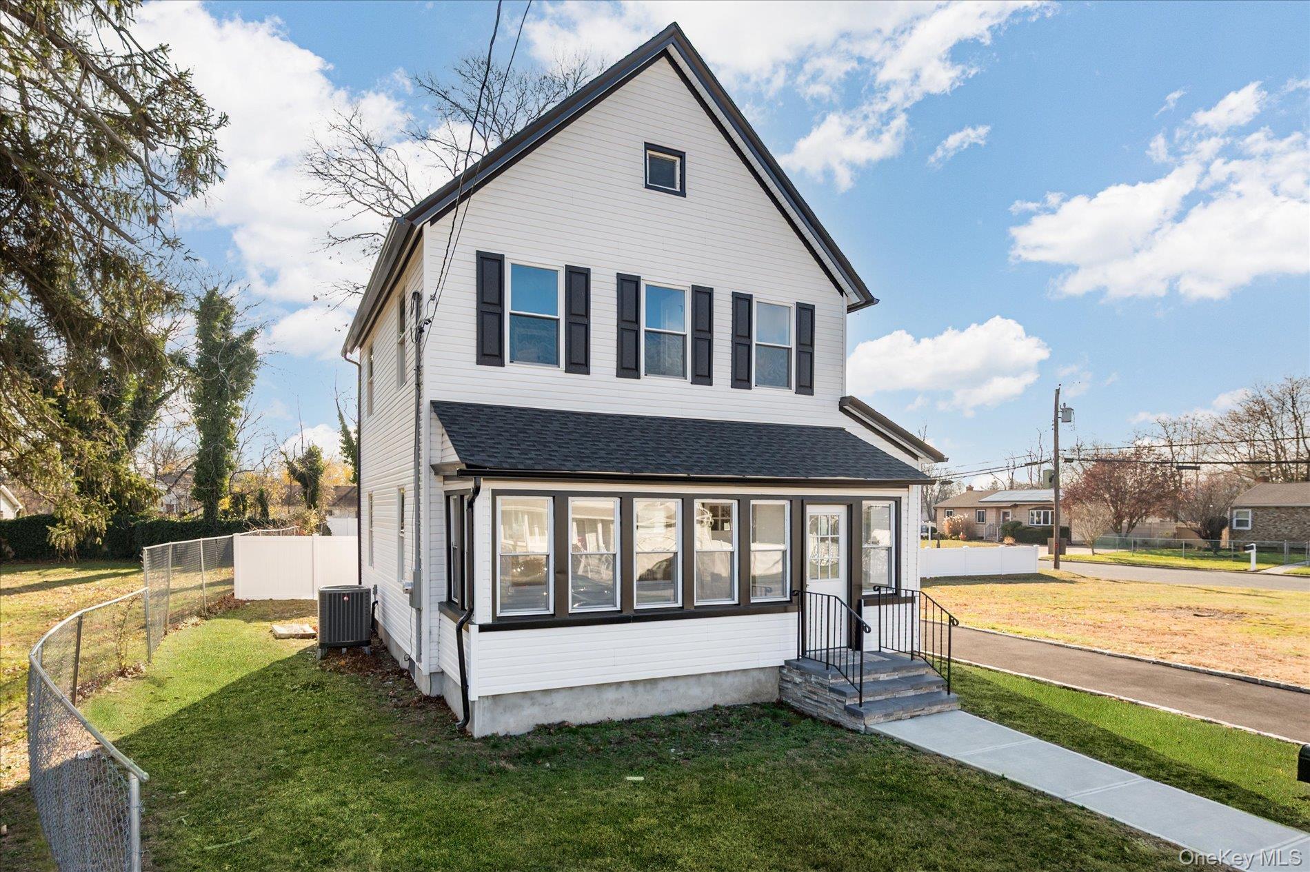 Single Family Williams Suffolk County, NY 11701, MLS-935826-2