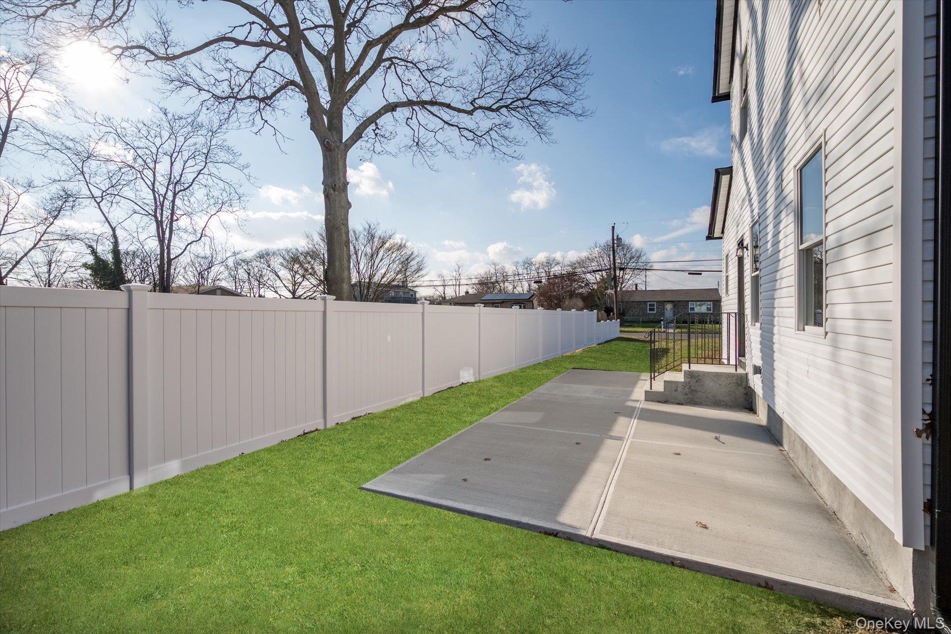 Single Family Williams Suffolk County, NY 11701, MLS-935826-22