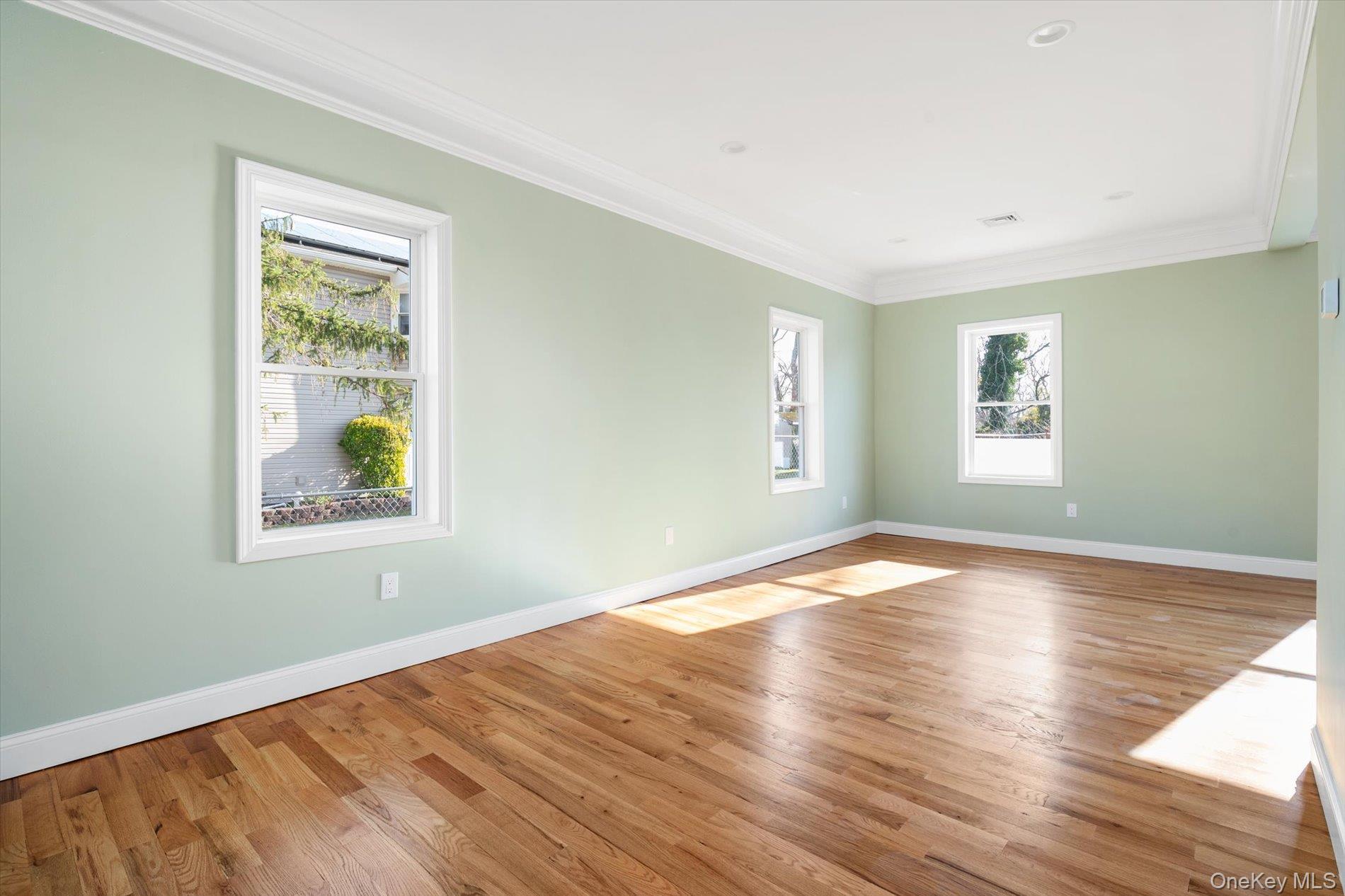 Single Family Williams Suffolk County, NY 11701, MLS-935826-6