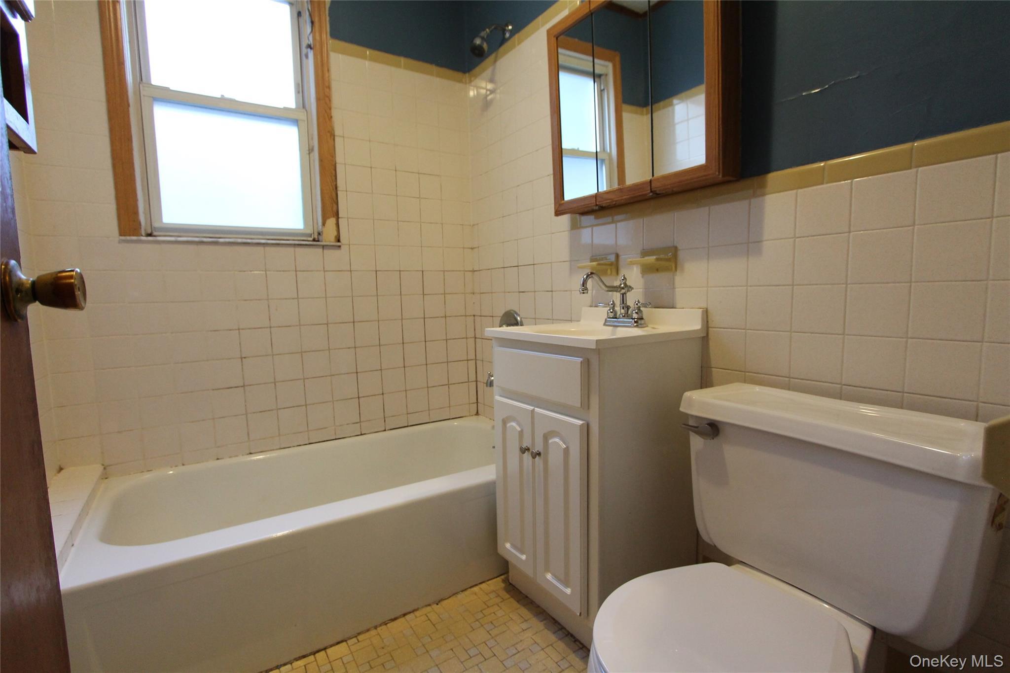 Single Family 56th Queens, NY 11378, MLS-935827-9