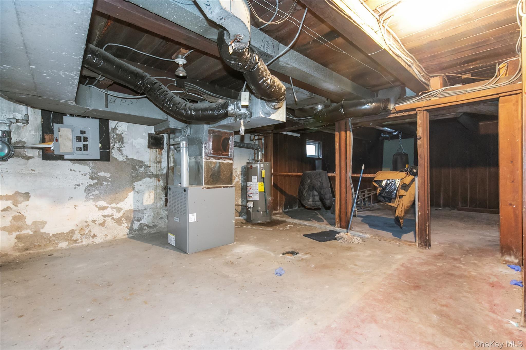 Single Family Clyde Nassau County, NY 11550, MLS-935838-22