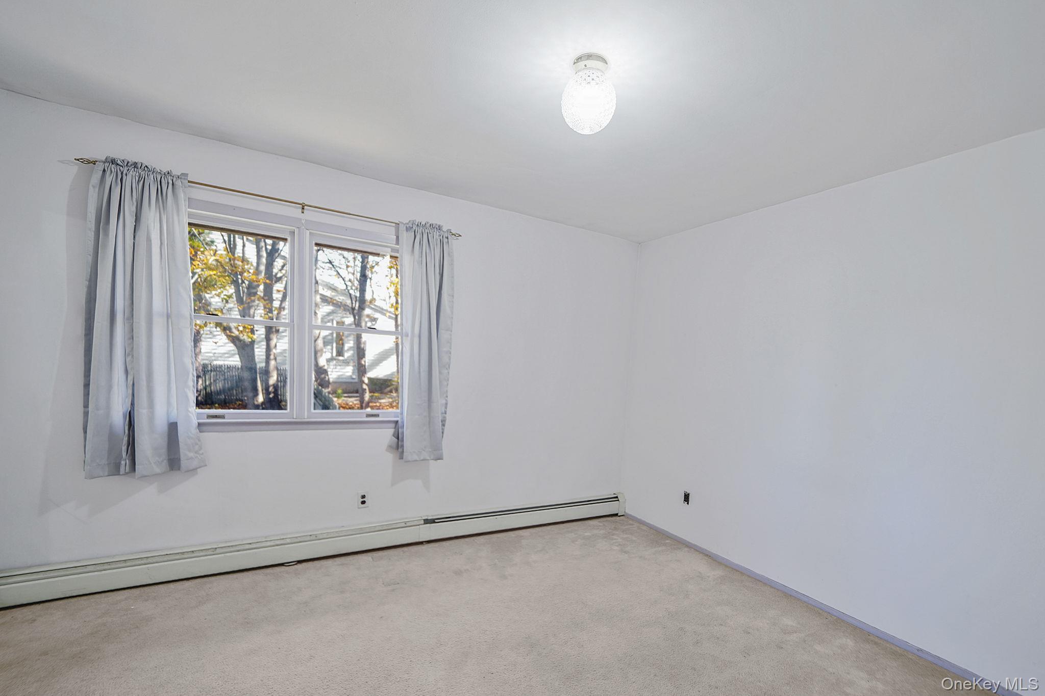 Single Family 6th  Suffolk County, NY 11772, MLS-935841-15