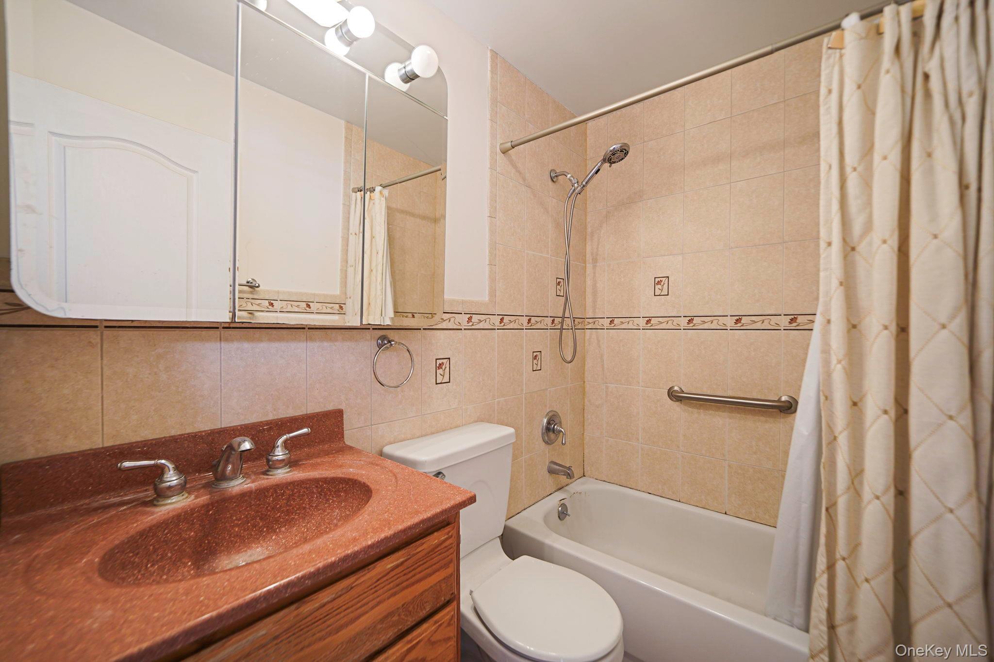 Single Family 6th  Suffolk County, NY 11772, MLS-935841-21