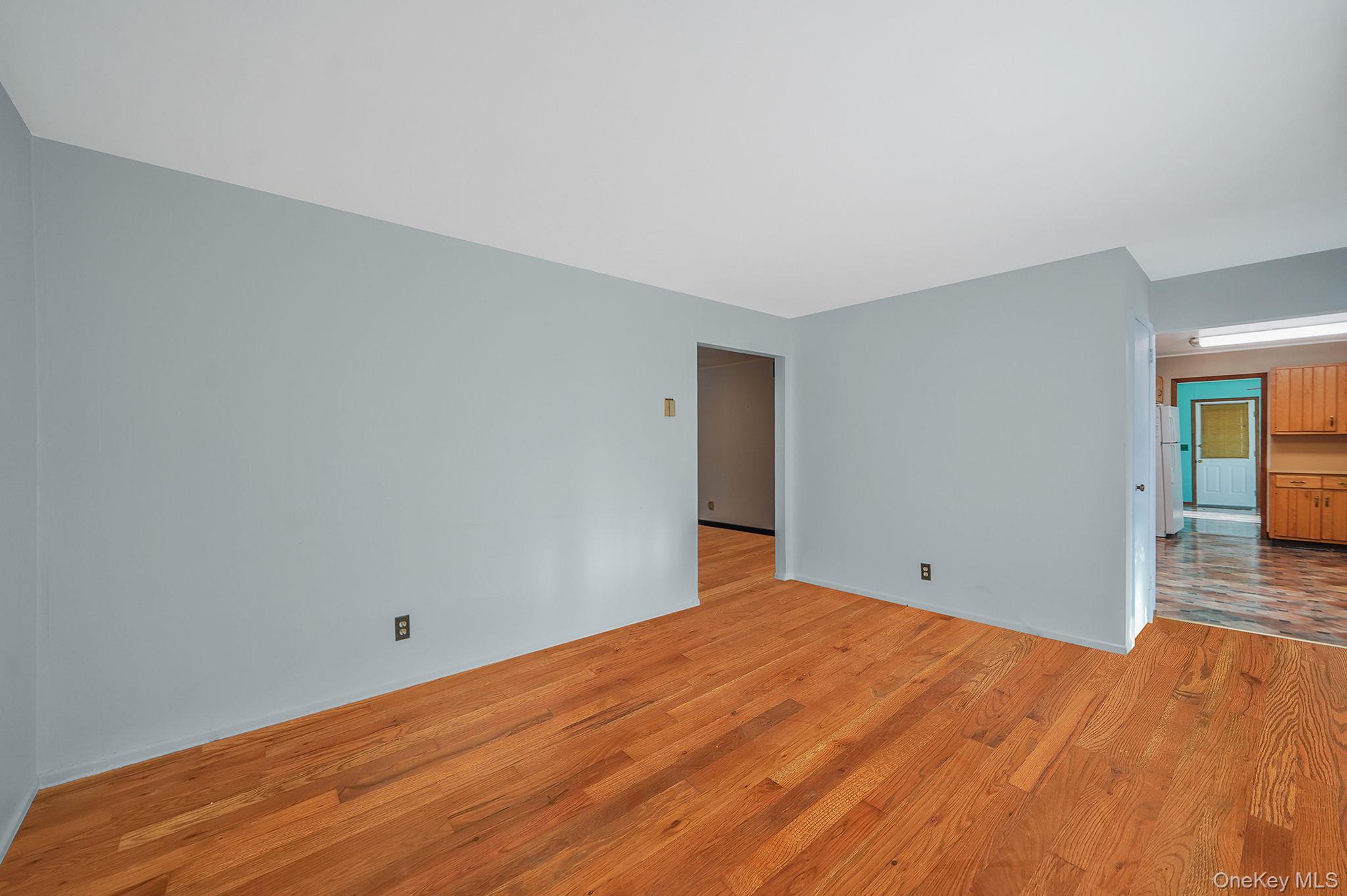 Single Family 6th  Suffolk County, NY 11772, MLS-935841-5