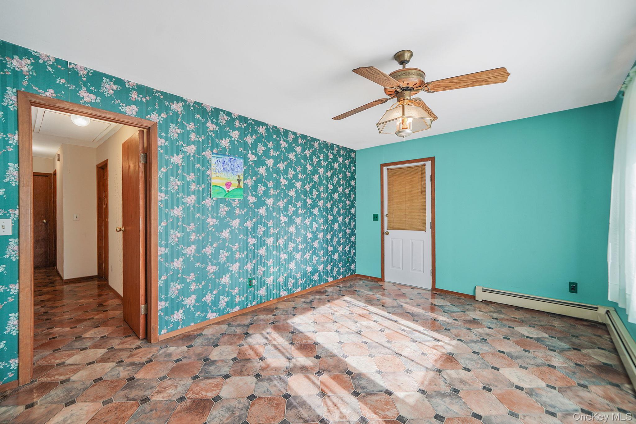 Single Family 6th  Suffolk County, NY 11772, MLS-935841-9