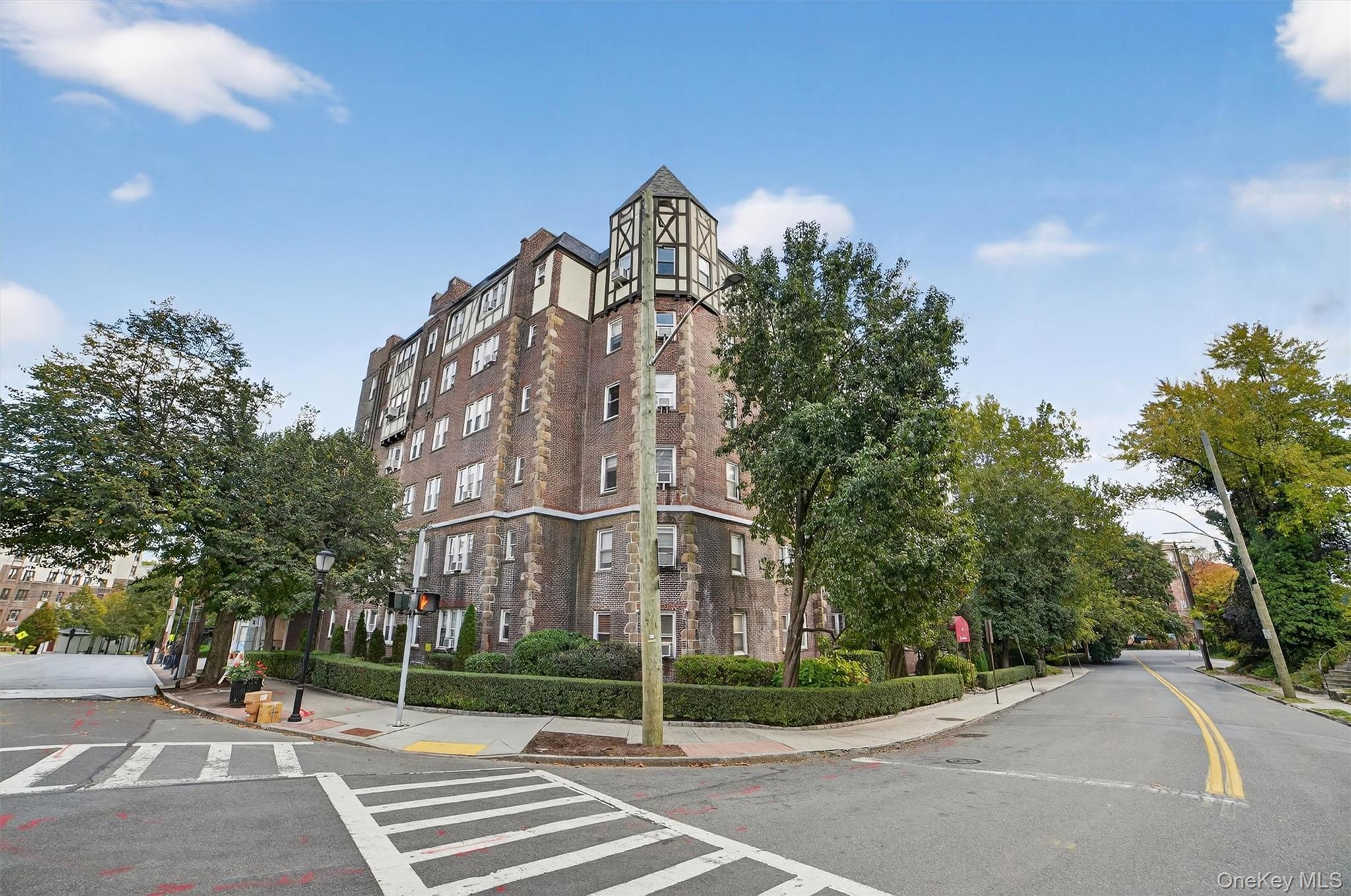 Coop Bronxville  Westchester County, NY 10708, MLS-935864-26