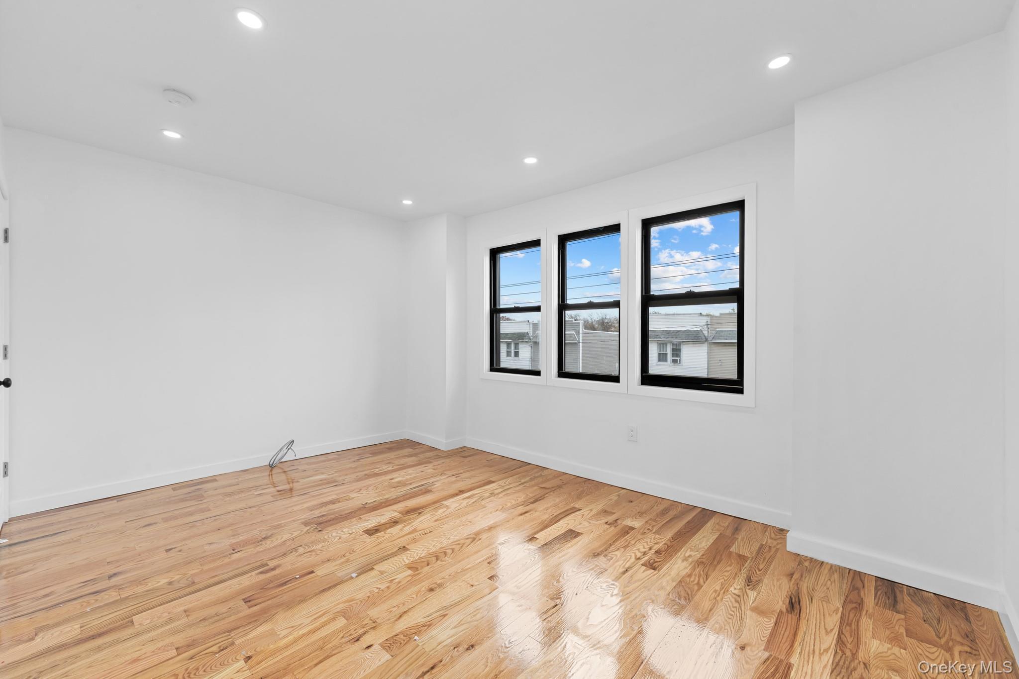 Single Family 147th Queens, NY 11436, MLS-935895-10