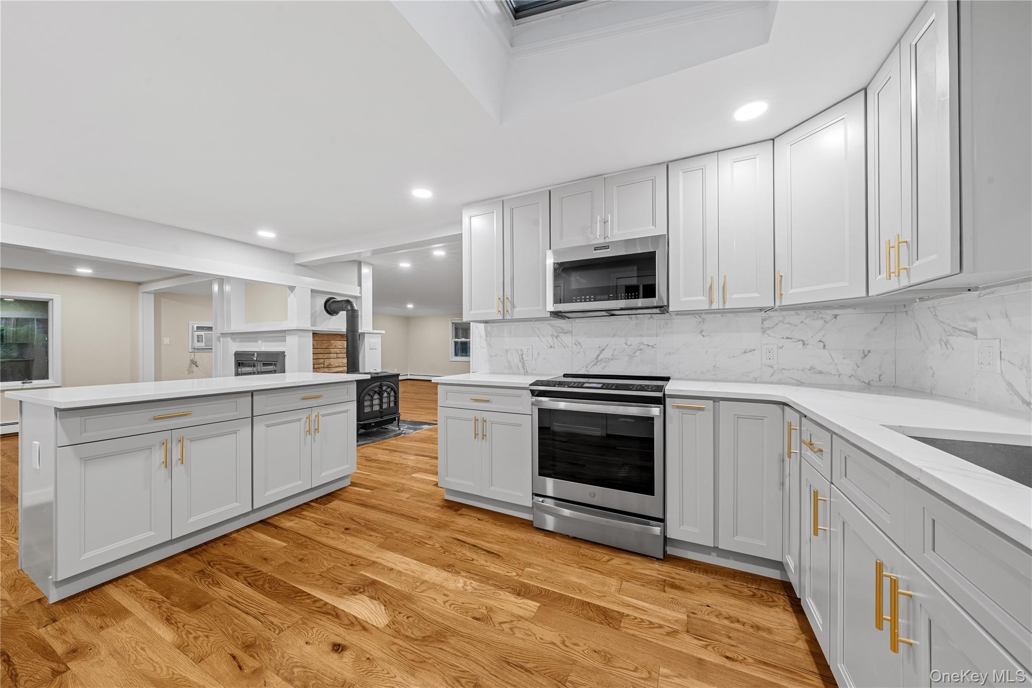 Single Family Eastwood Suffolk County, NY 11764, MLS-935934-15