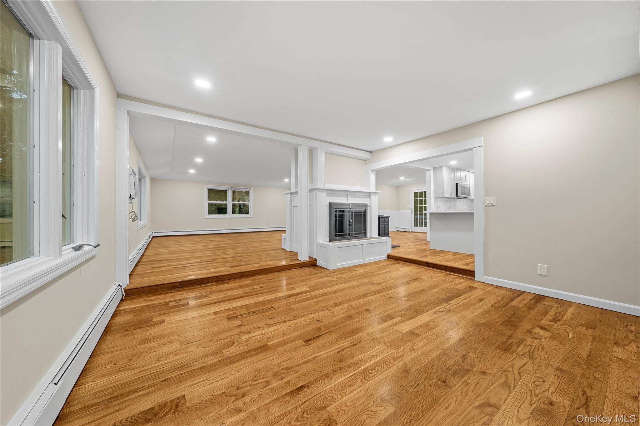 Single Family Eastwood Suffolk County, NY 11764, MLS-935934-4