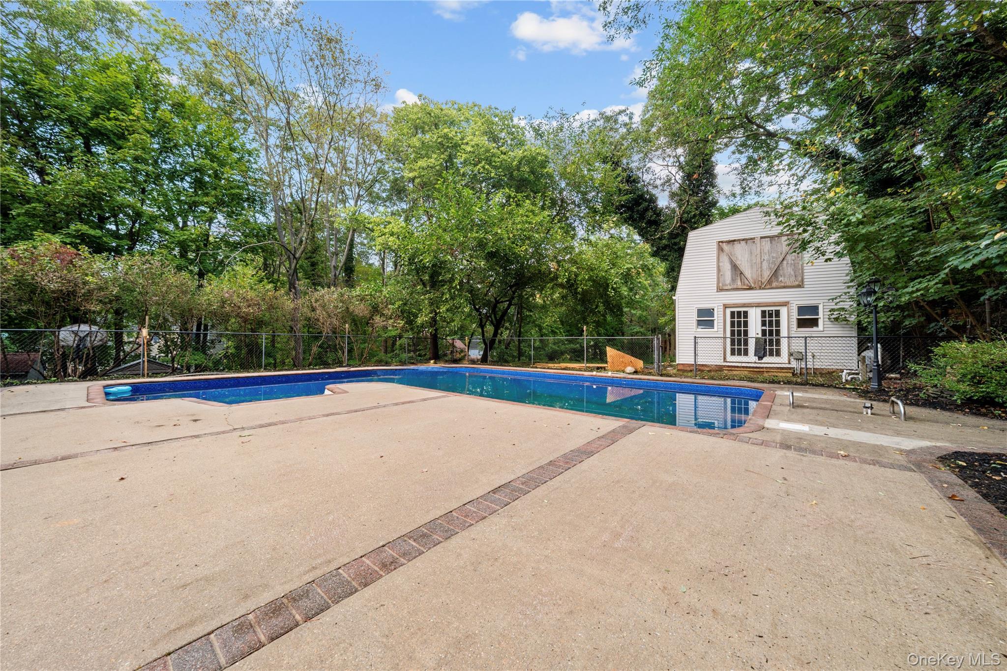 Single Family Eastwood Suffolk County, NY 11764, MLS-935934-42