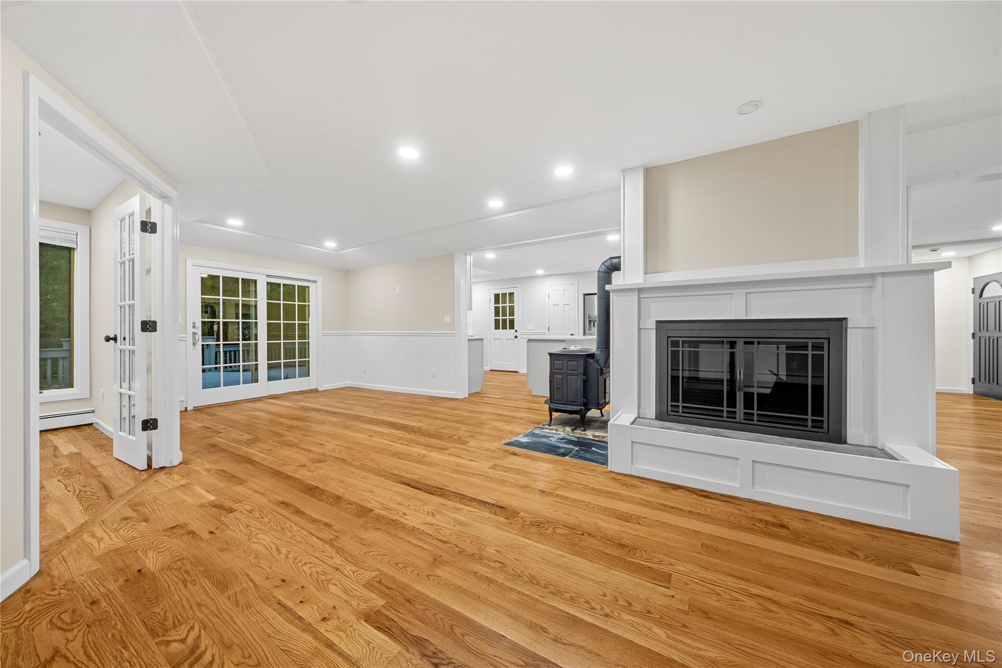 Single Family Eastwood Suffolk County, NY 11764, MLS-935934-8