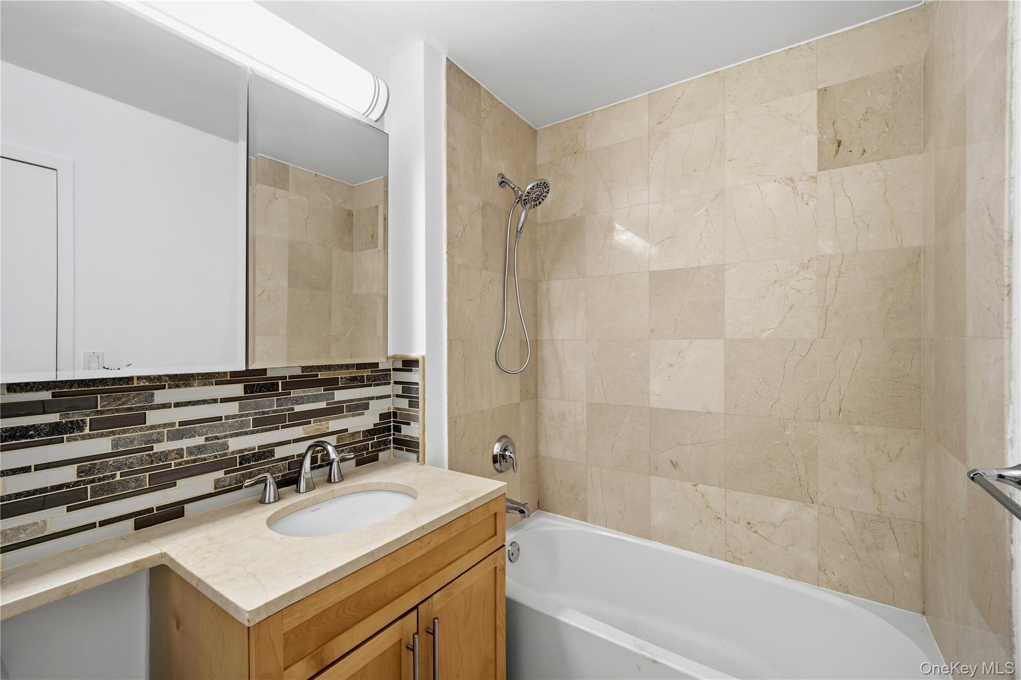 Condo College Point  Queens, NY 11354, MLS-935951-11