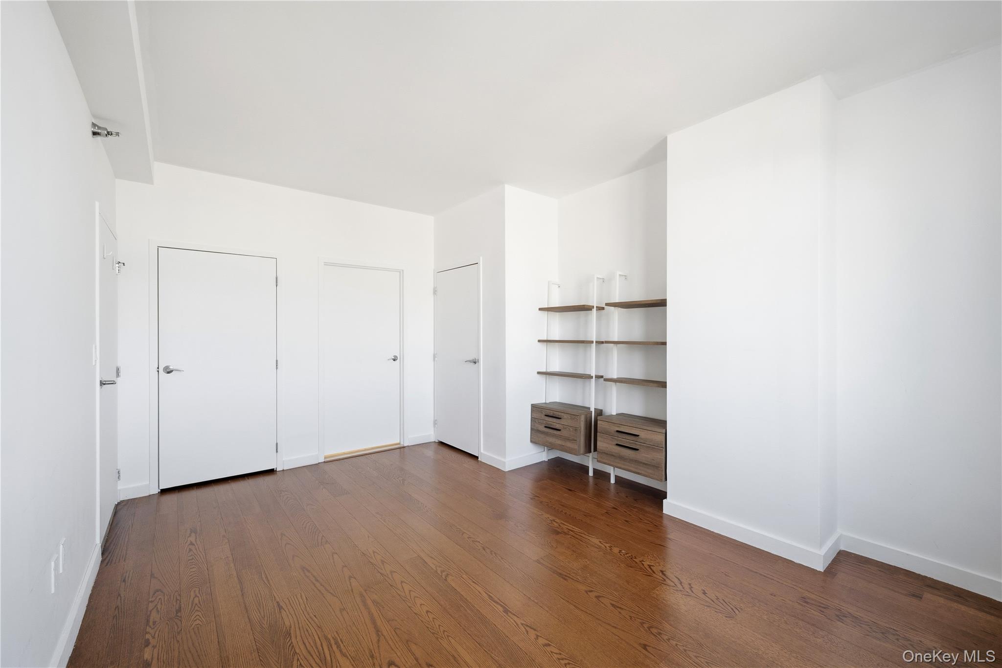 Condo College Point  Queens, NY 11354, MLS-935951-14