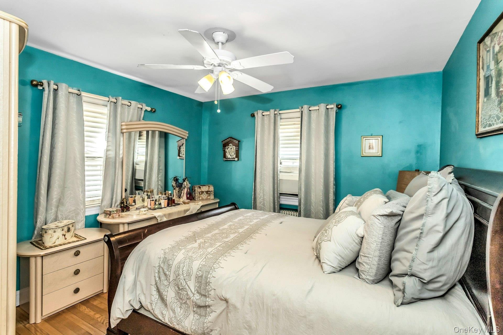 Single Family Cleveland  Nassau County, NY 11580, MLS-935974-10