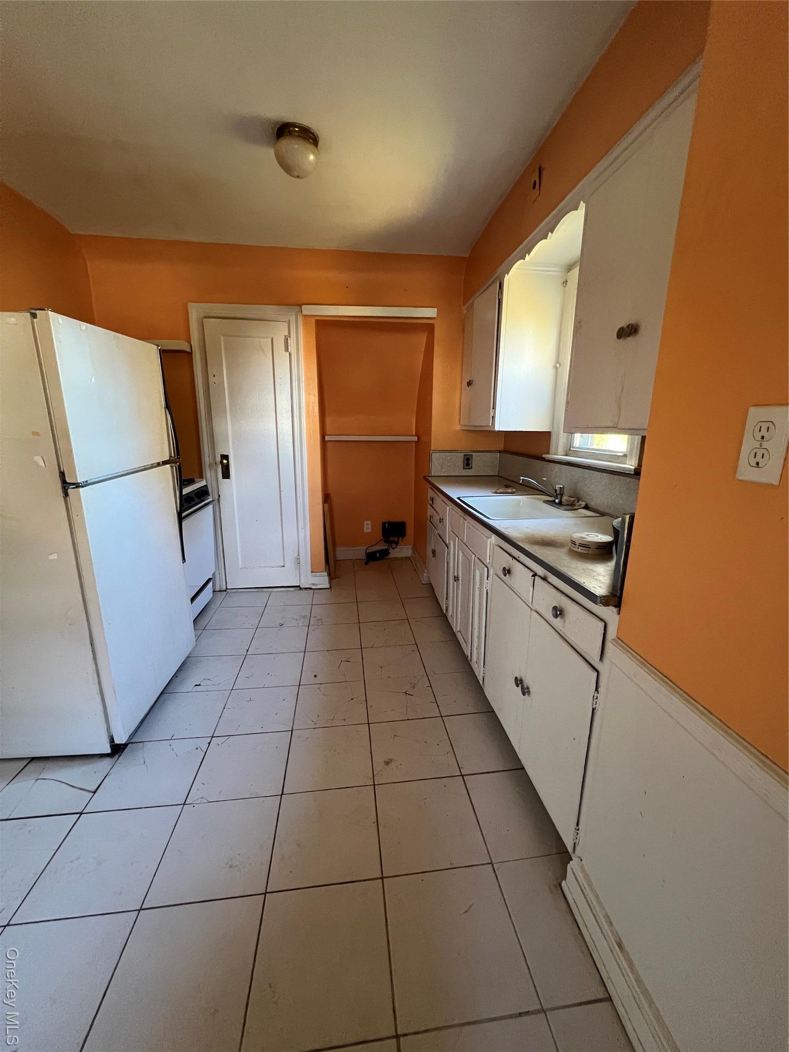 Single Family Cleveland  Nassau County, NY 11580, MLS-935974-17