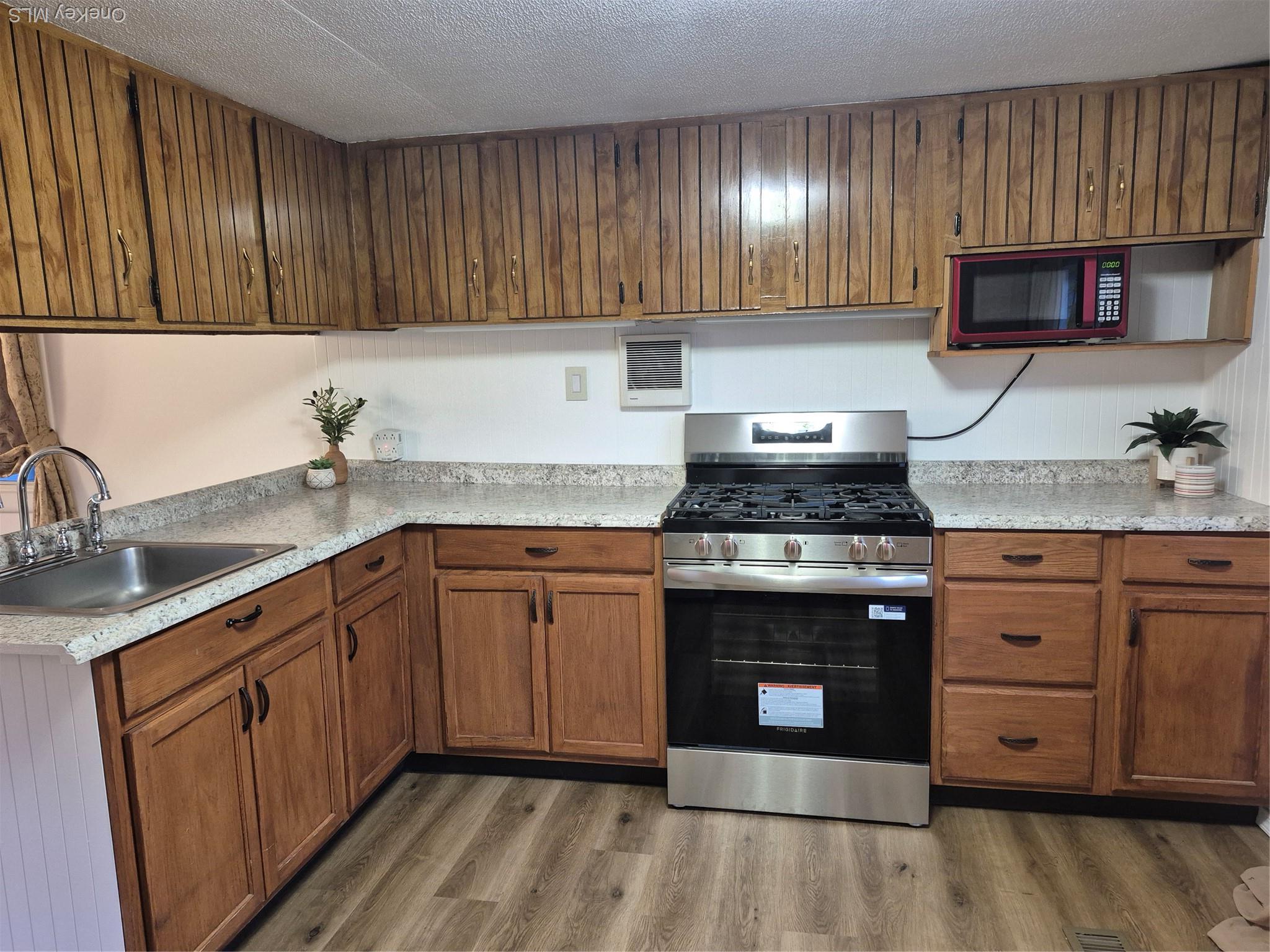 Single Family Mettacahonts  Ulster County, NY 12404, MLS-935981-16