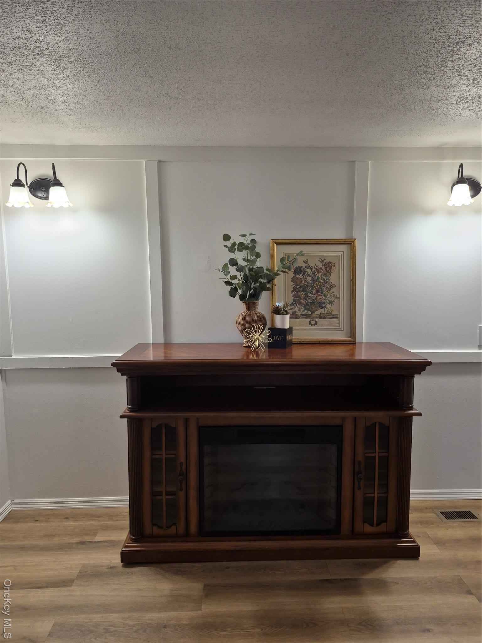 Single Family Mettacahonts  Ulster County, NY 12404, MLS-935981-4