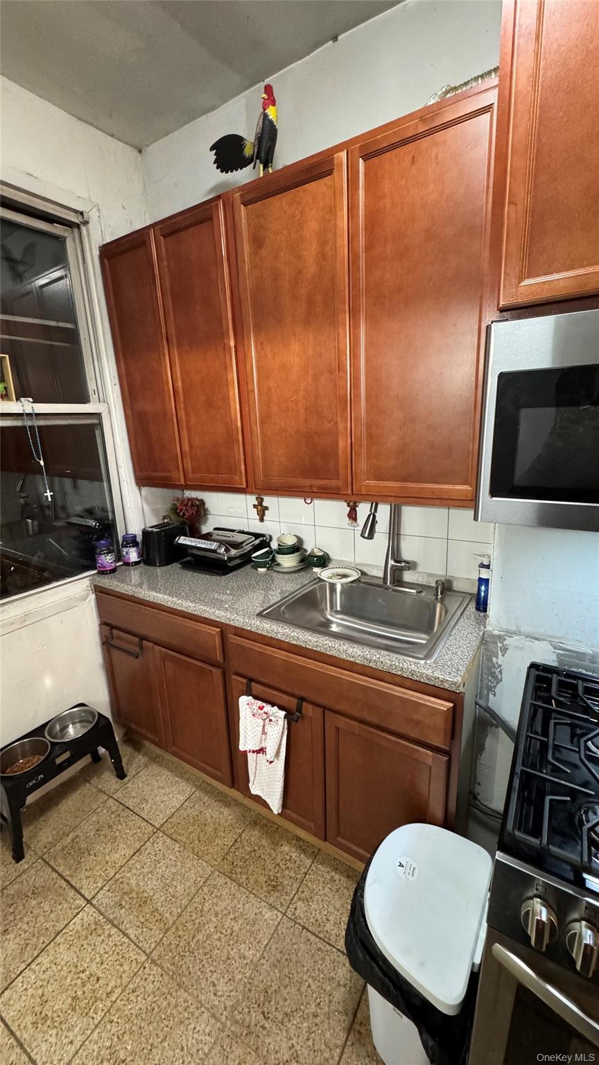 Single Family Irving  Queens, NY 11385, MLS-936020-2