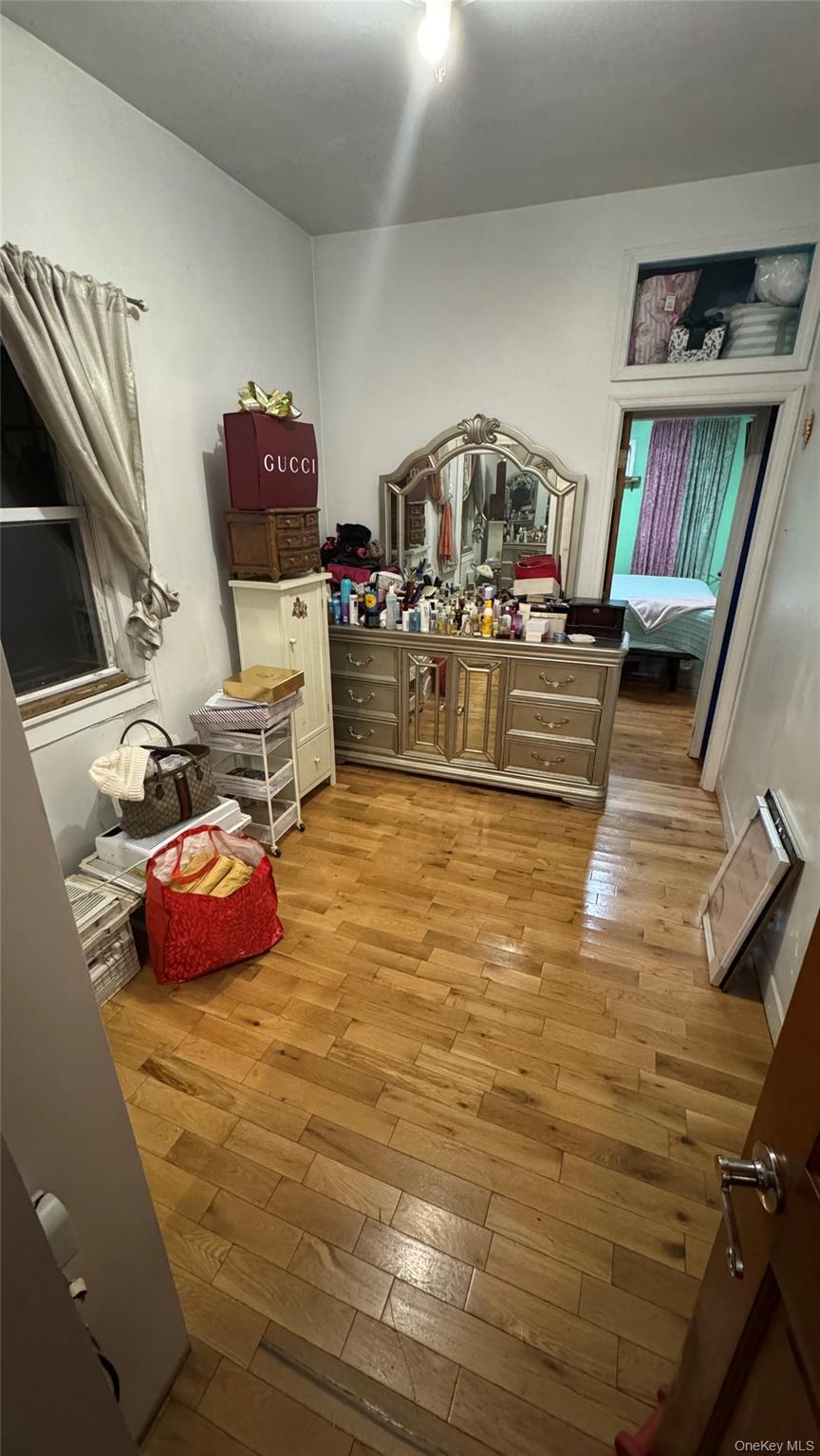 Single Family Irving  Queens, NY 11385, MLS-936020-4