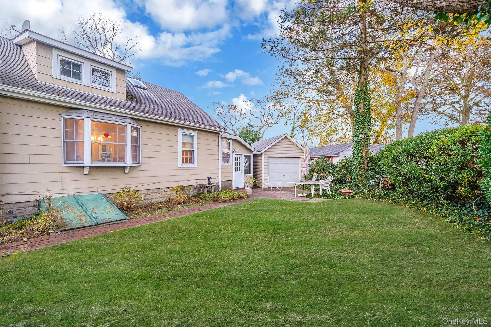 Single Family Harrison  Suffolk County, NY 11721, MLS-936024-38